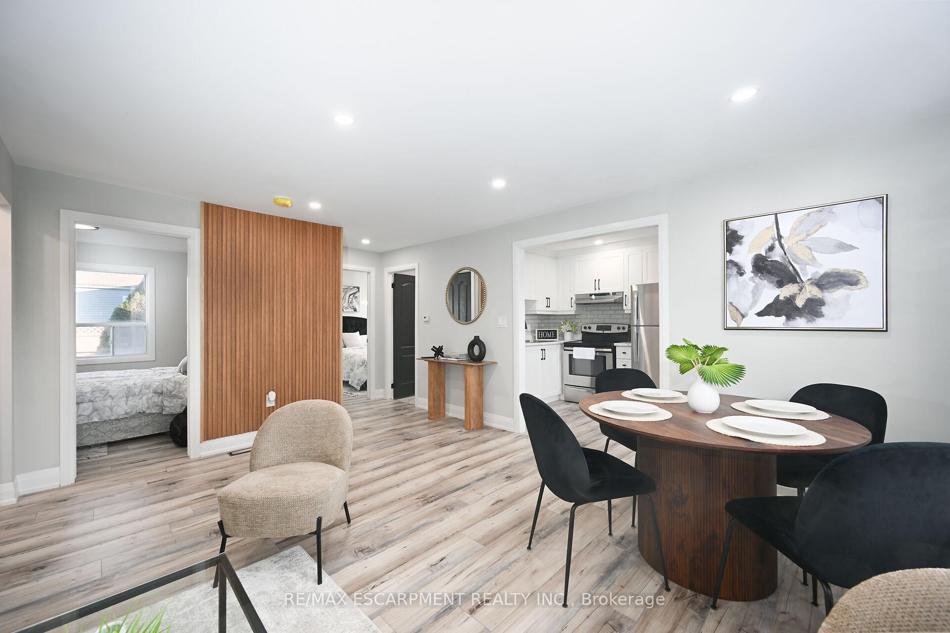 Photo 5 of 582 Roxborough Avenue, Hamilton, Normanhurst — HOMEH