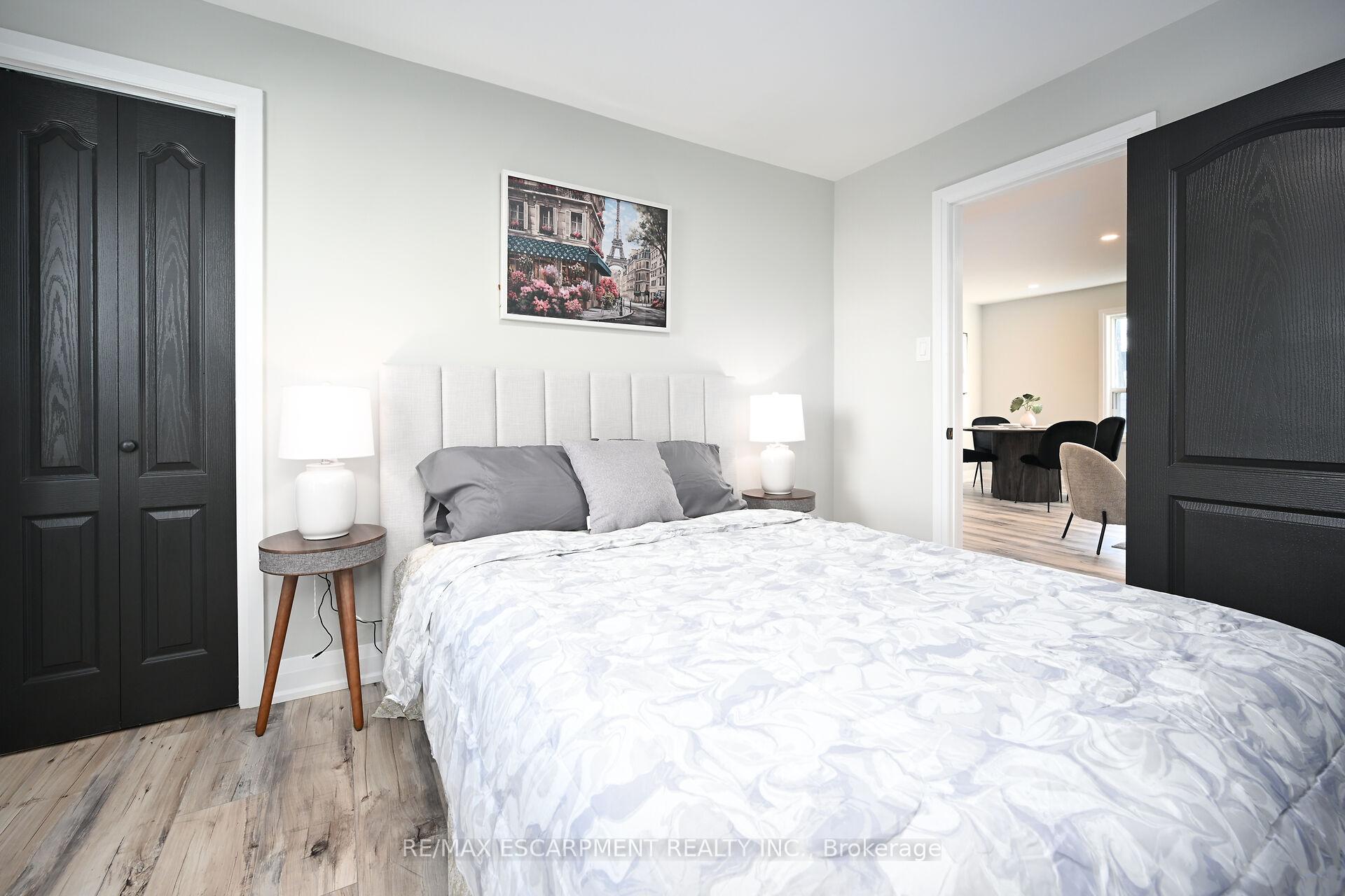 Photo 22 of 582 Roxborough Avenue, Hamilton, Normanhurst — HOMEH