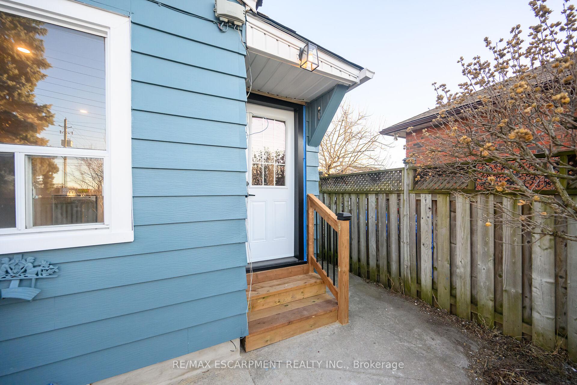 Photo 24 of 582 Roxborough Avenue, Hamilton, Normanhurst — HOMEH