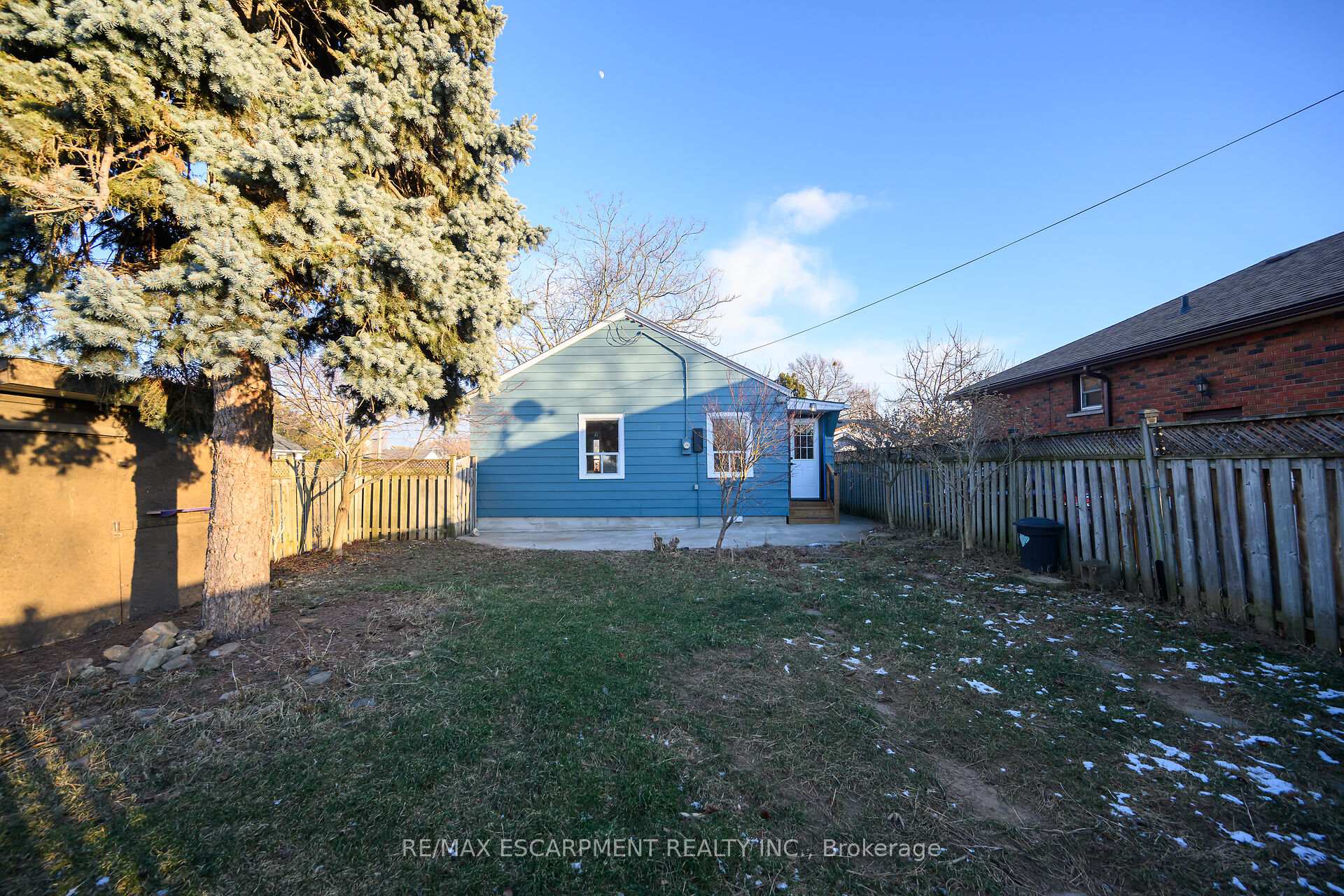 Photo 25 of 582 Roxborough Avenue, Hamilton, Normanhurst — HOMEH