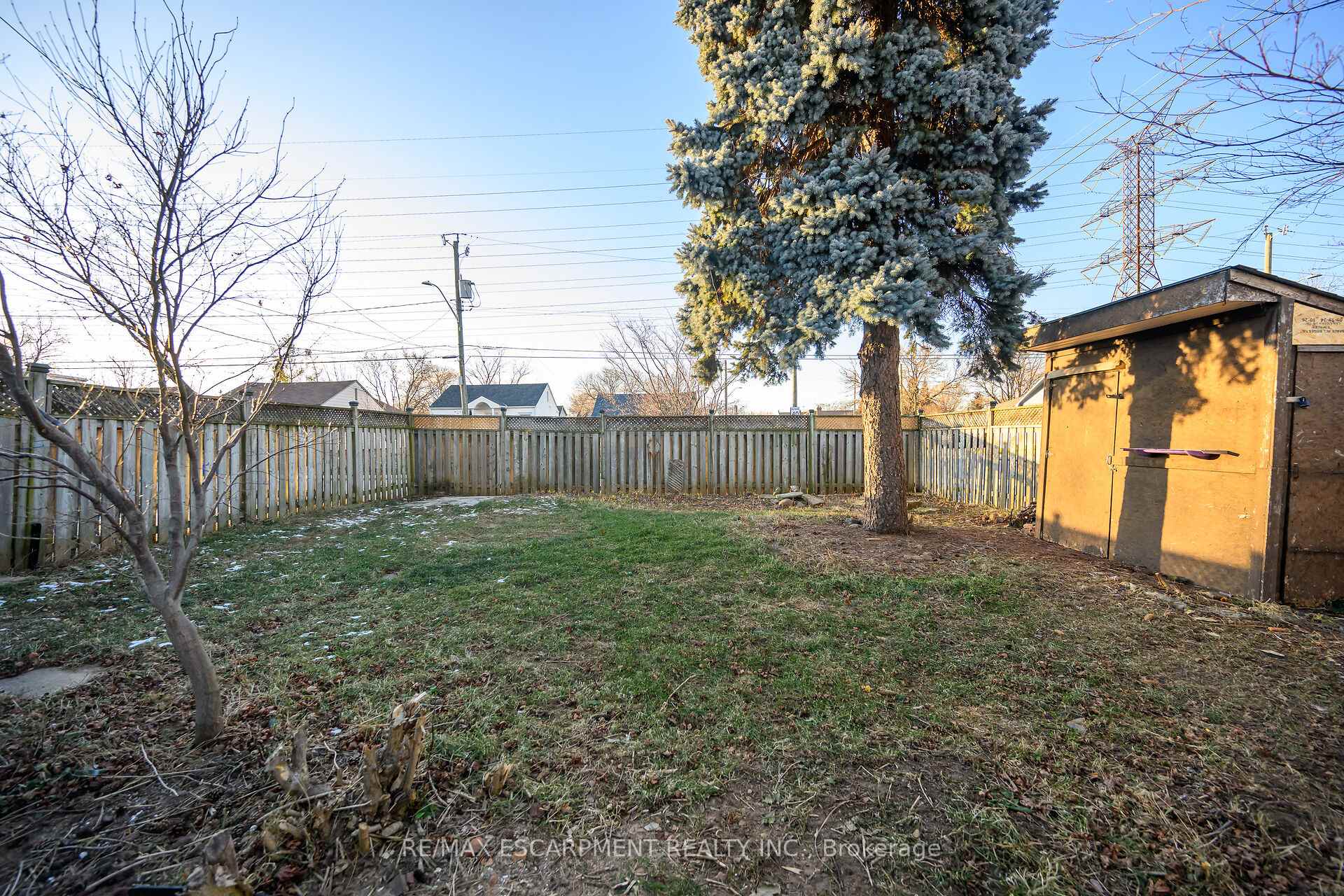 Photo 23 of 582 Roxborough Avenue, Hamilton, Normanhurst — HOMEH