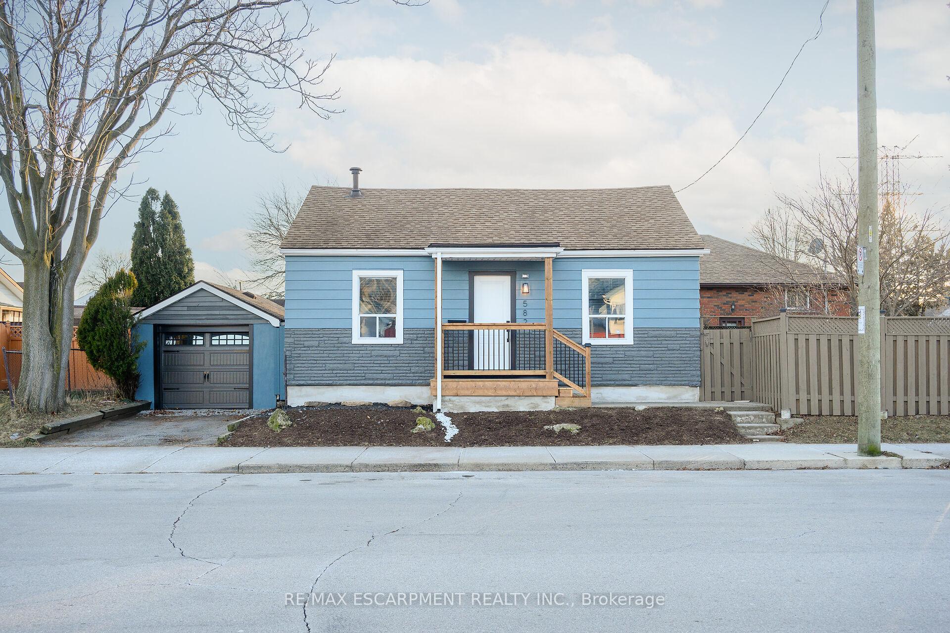 Photo 26 of 582 Roxborough Avenue, Hamilton, Normanhurst — HOMEH
