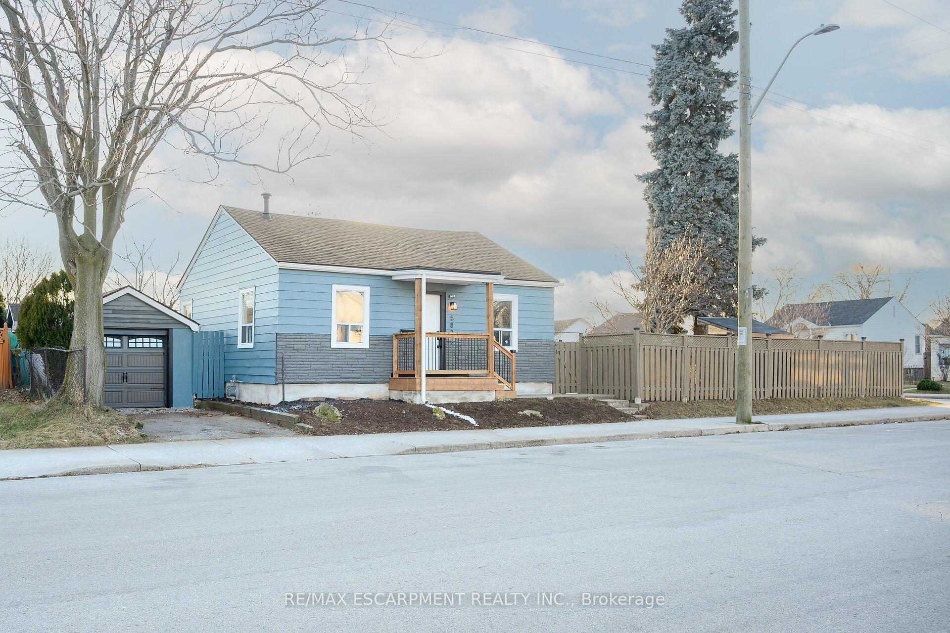 Photo 28 of 582 Roxborough Avenue, Hamilton, Normanhurst — HOMEH