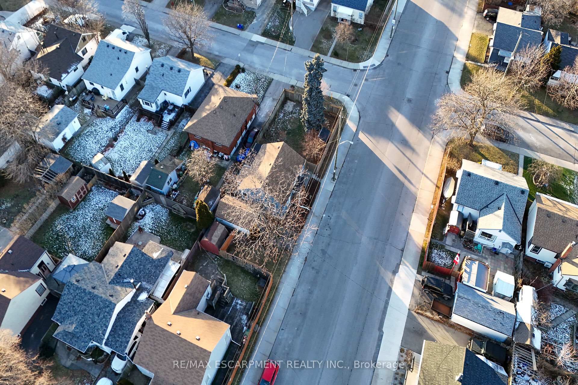 Photo 31 of 582 Roxborough Avenue, Hamilton, Normanhurst — HOMEH