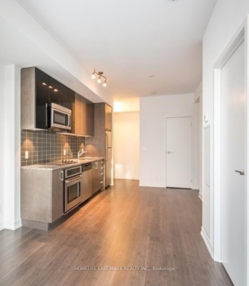 Photo 3 of Unit 2011, 98 Lillian Street, Toronto, Mount Pleasant West — HOMEH