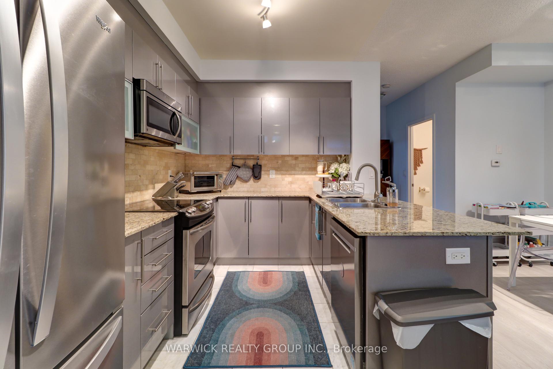 Photo 10 of Unit 29, 7 Brighton Place, Vaughan, Crestwood-Springfarm-Yorkhill — HOMEH