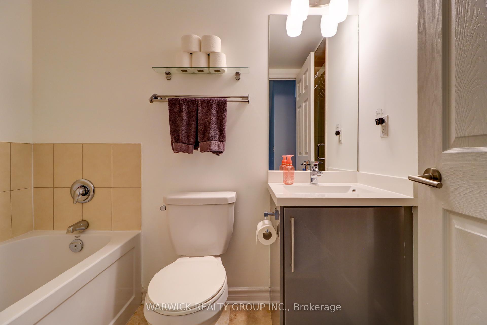 Photo 14 of Unit 29, 7 Brighton Place, Vaughan, Crestwood-Springfarm-Yorkhill — HOMEH