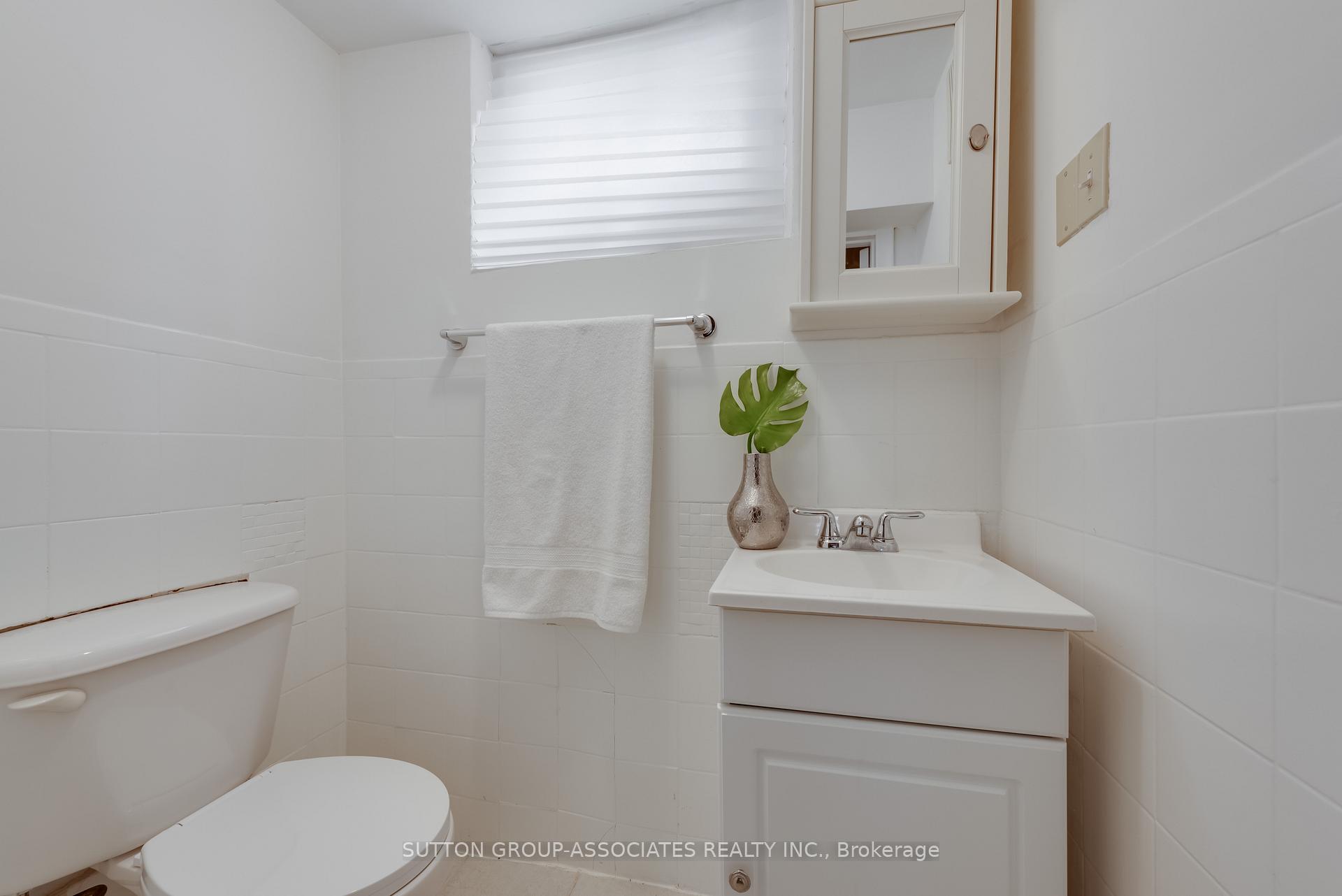 Photo 23 of 542 Atlas Avenue, Toronto, Oakwood Village — HOMEH