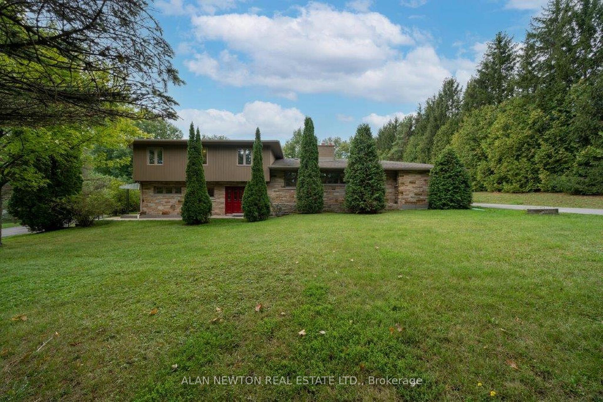 Photo 3 of 45 King View Crescent, King, King City — HOMEH