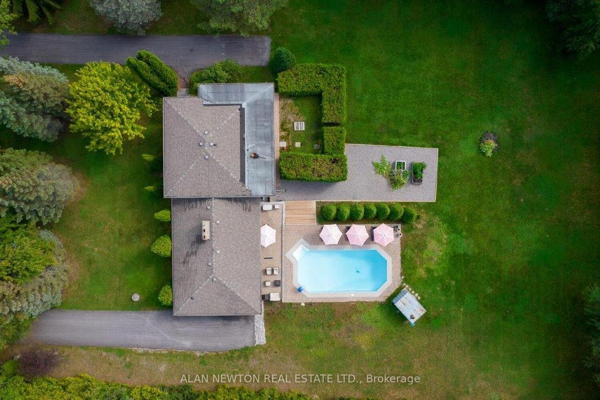 Photo 9 of 45 King View Crescent, King, King City — HOMEH