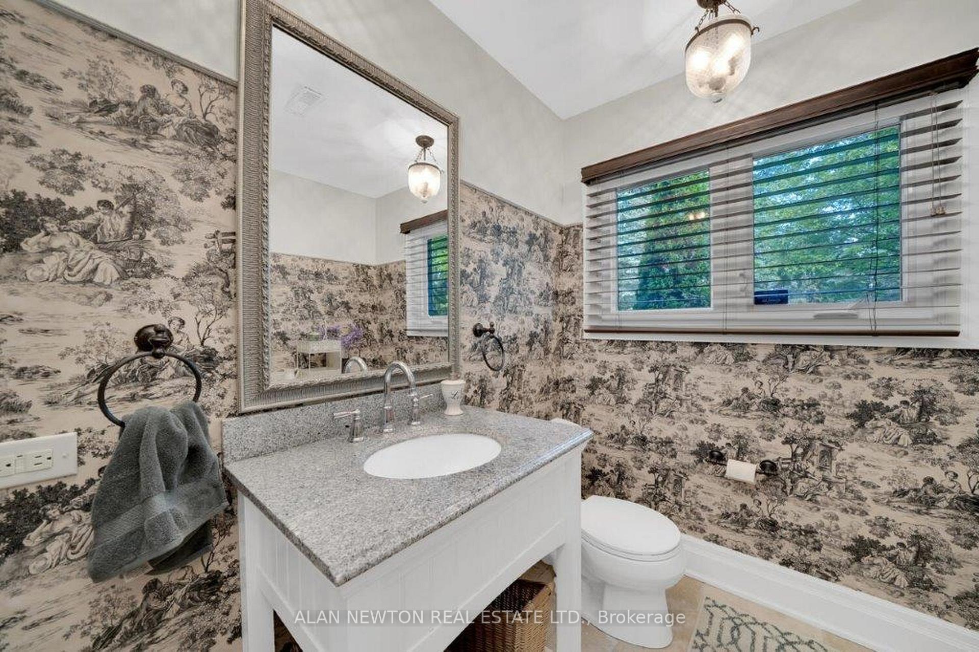 Photo 22 of 45 King View Crescent, King, King City — HOMEH