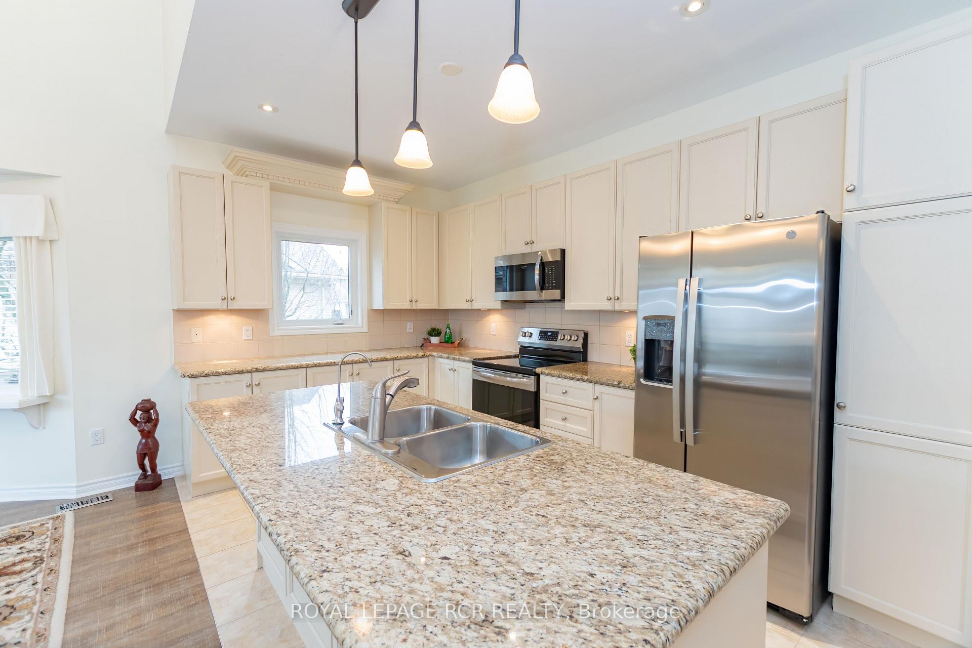 Photo 2 of Unit 162, 200 Kingfisher Drive, Mono, Rural Mono — HOMEH