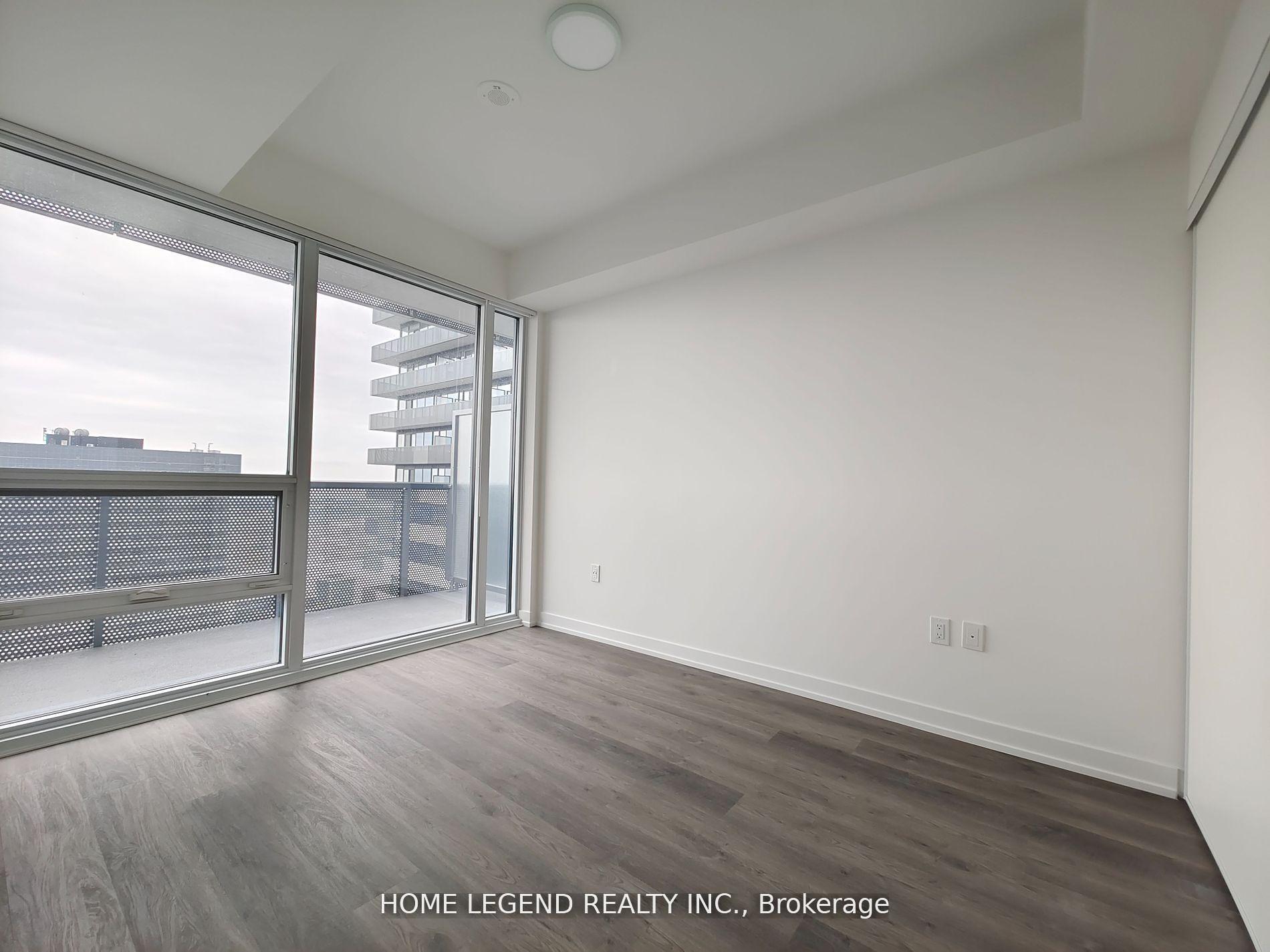 Photo 3 of Unit 5507, 55 Cooper Street, Toronto, Waterfront Communities — HOMEH