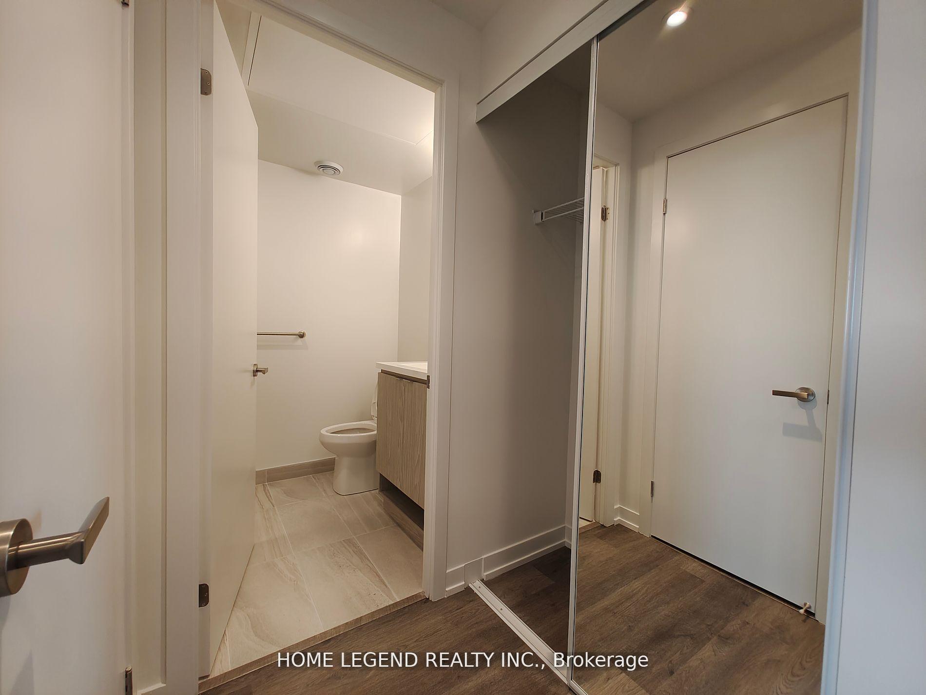 Photo 7 of Unit 5507, 55 Cooper Street, Toronto, Waterfront Communities — HOMEH