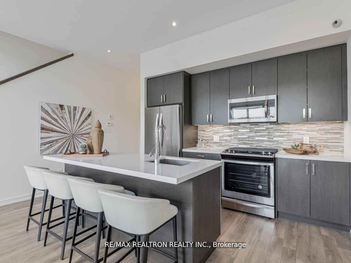 Photo 7 of 3783 Mangusta Court, Innisfil, Rural Innisfil — HOMEH