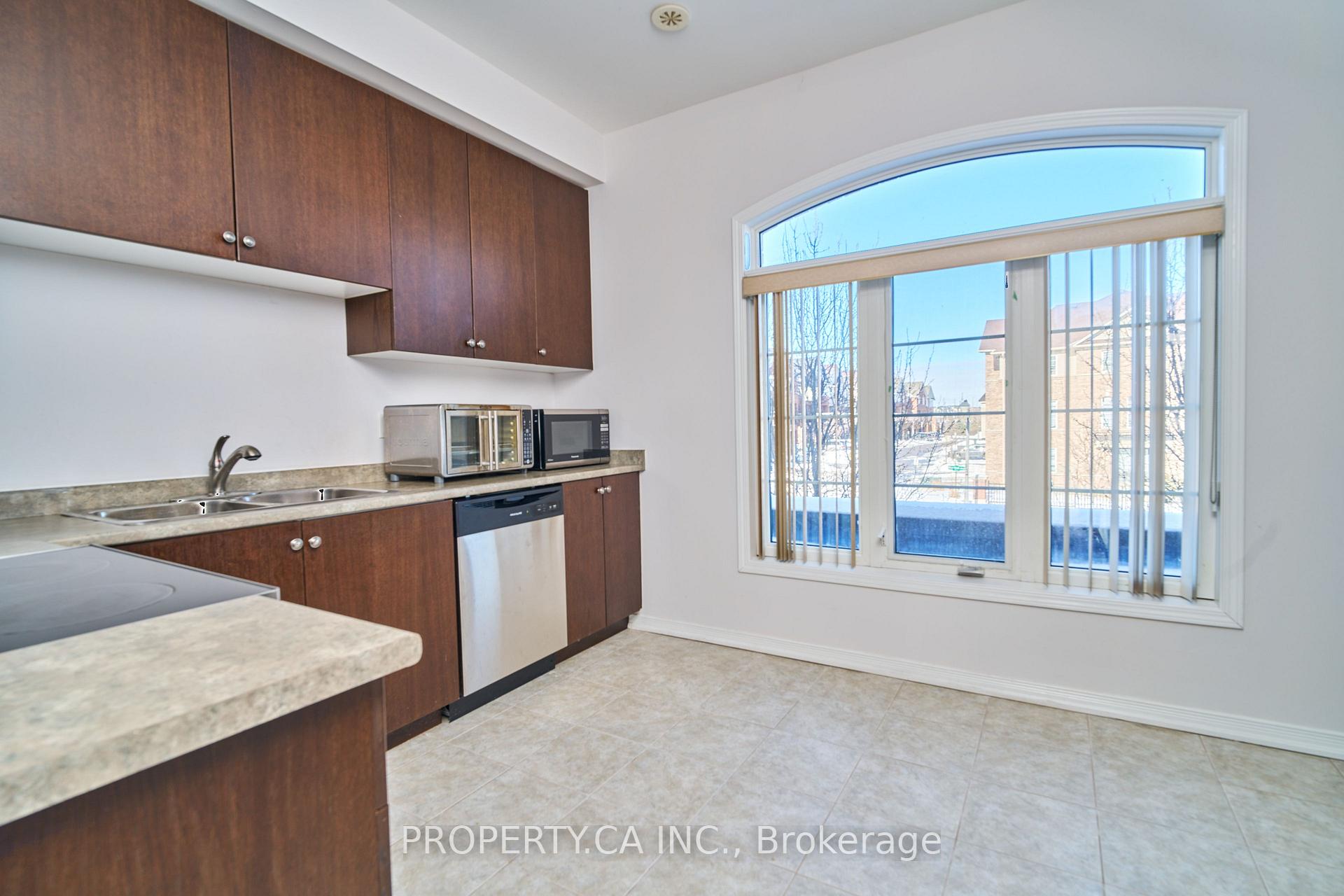 Photo 5 of 85 Chokecherry Crescent, Markham, Wismer — HOMEH
