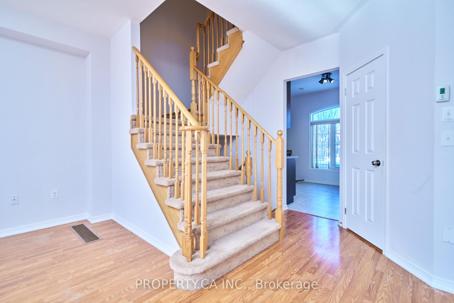 Photo 13 of 85 Chokecherry Crescent, Markham, Wismer — HOMEH