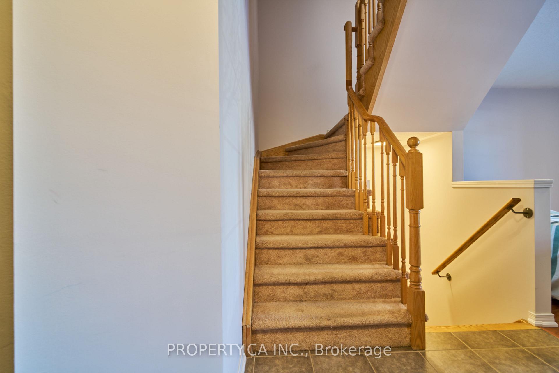 Photo 18 of 85 Chokecherry Crescent, Markham, Wismer — HOMEH