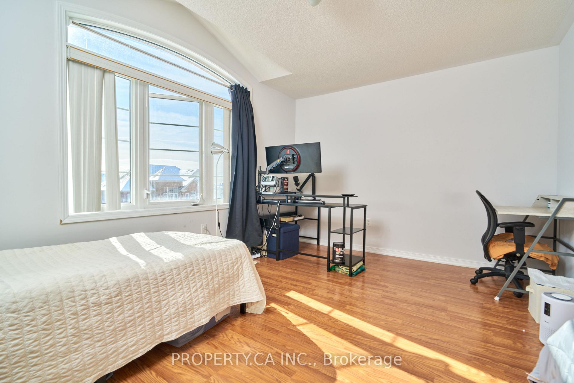 Photo 19 of 85 Chokecherry Crescent, Markham, Wismer — HOMEH