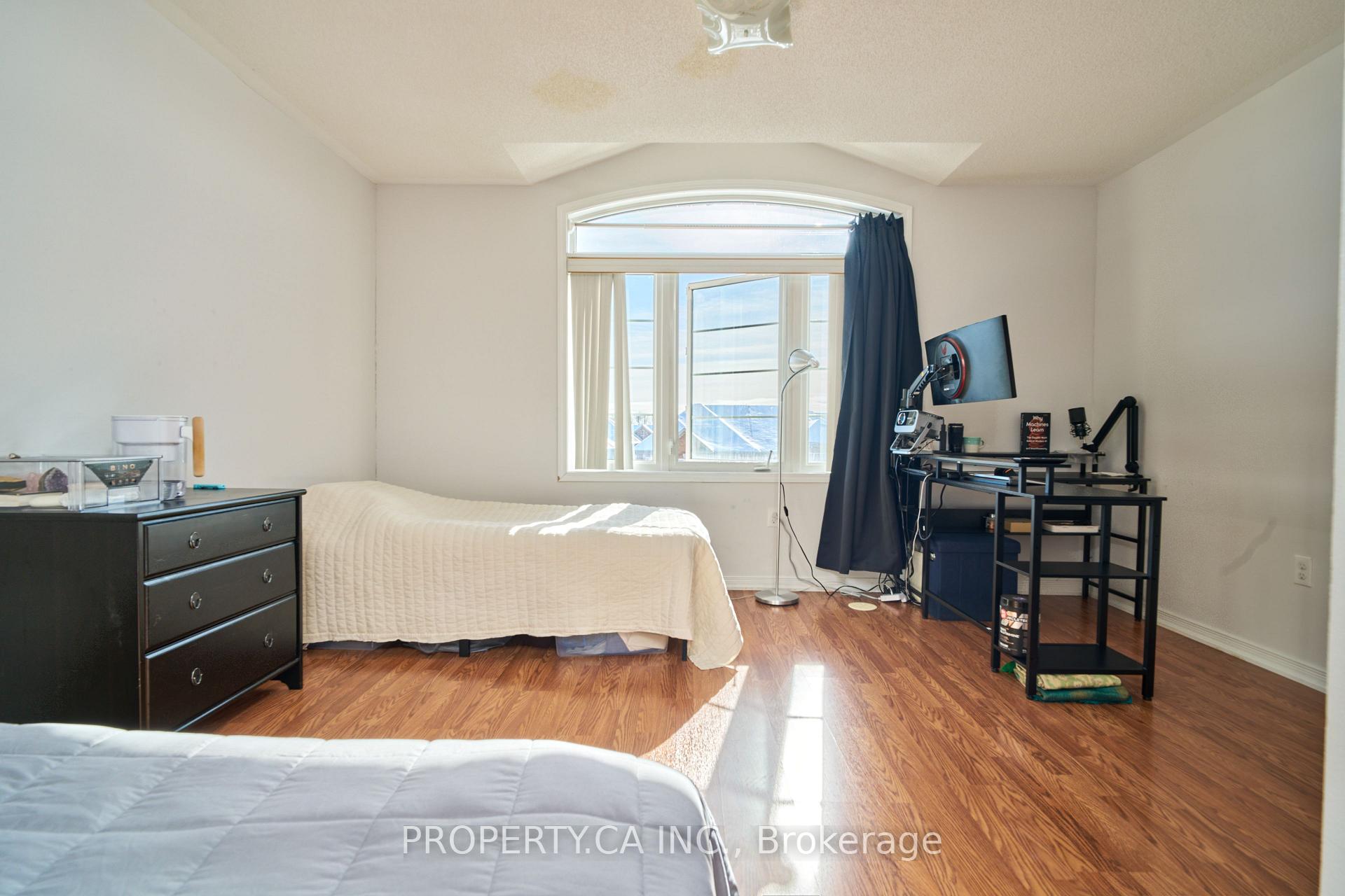 Photo 21 of 85 Chokecherry Crescent, Markham, Wismer — HOMEH