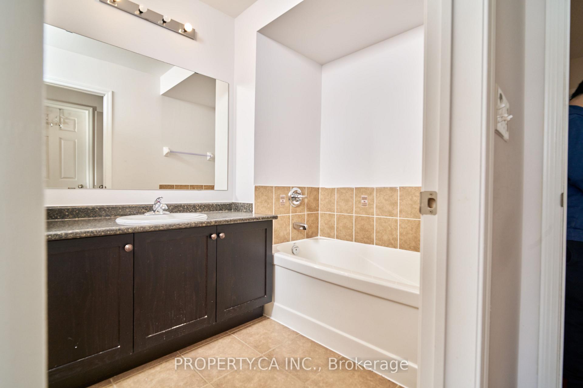 Photo 34 of 85 Chokecherry Crescent, Markham, Wismer — HOMEH