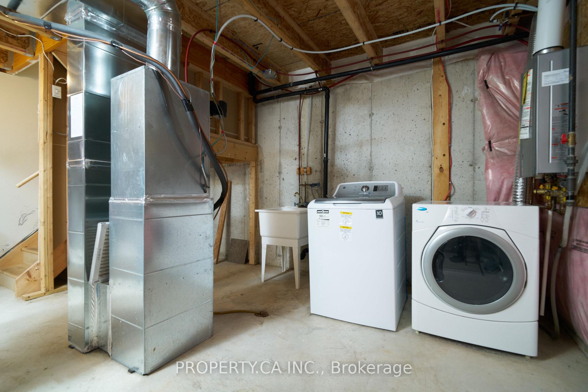 Photo 28 of 85 Chokecherry Crescent, Markham, Wismer — HOMEH