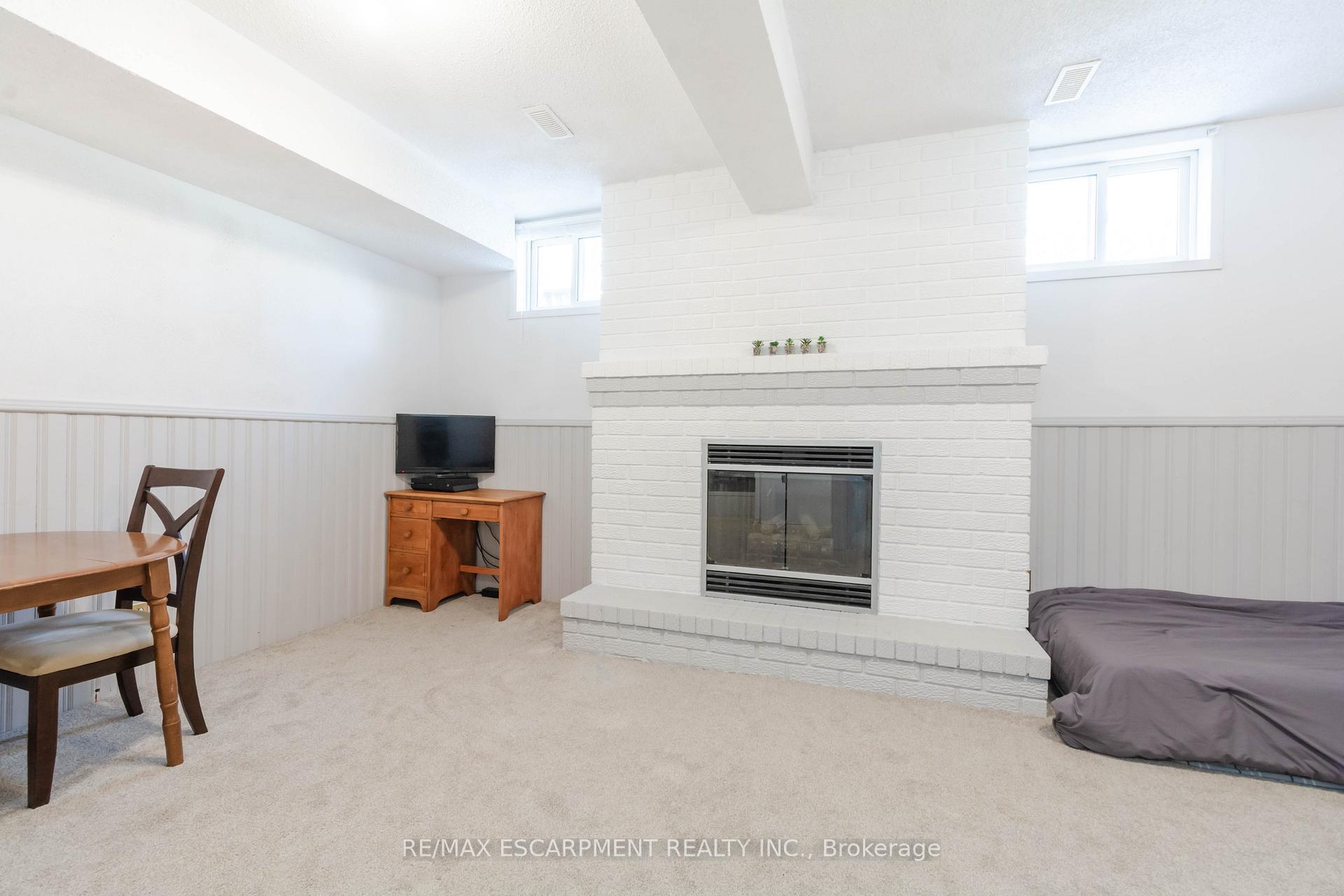 Photo 18 of 117 Anna Capri Drive, Hamilton, Templemead — HOMEH