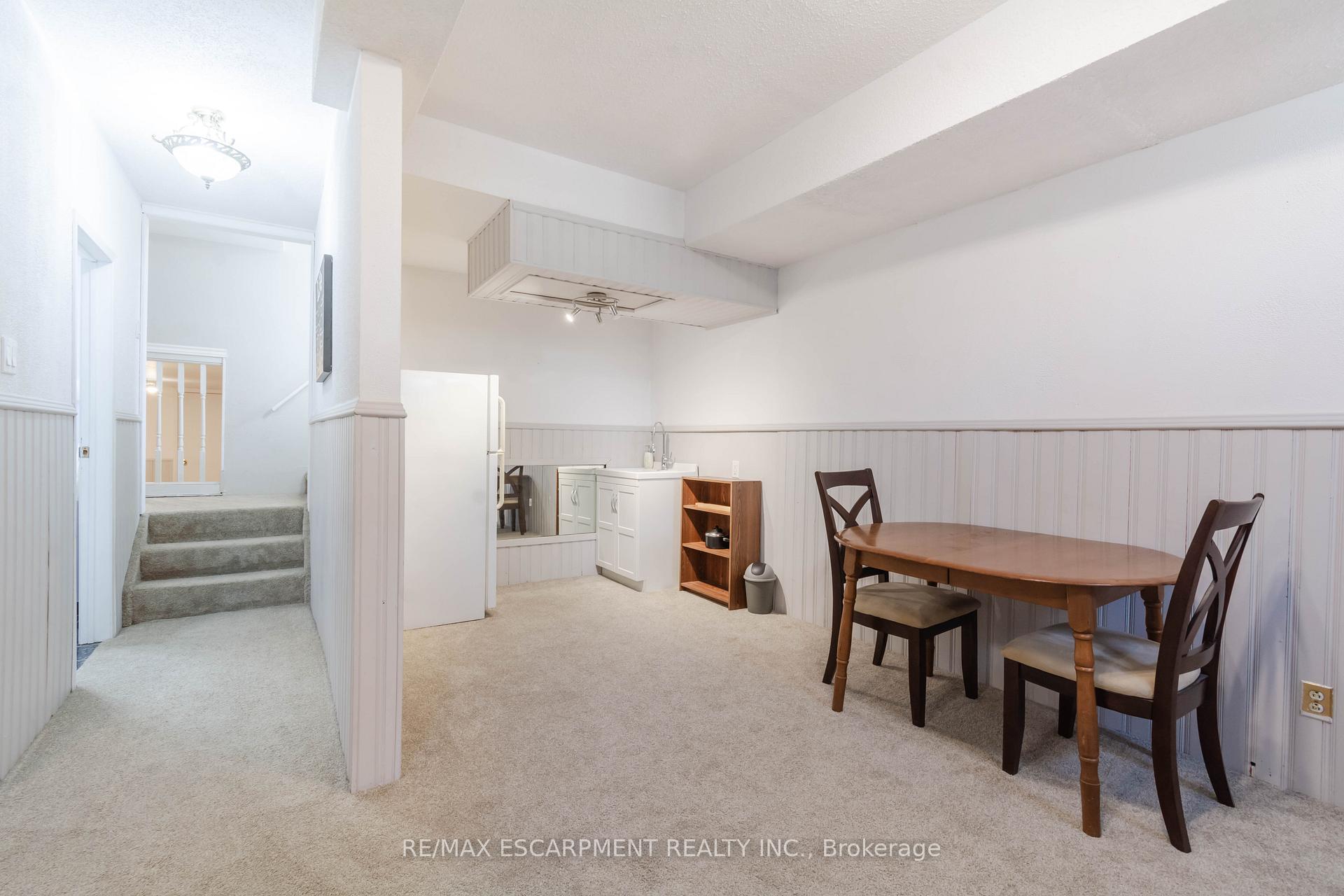 Photo 25 of 117 Anna Capri Drive, Hamilton, Templemead — HOMEH