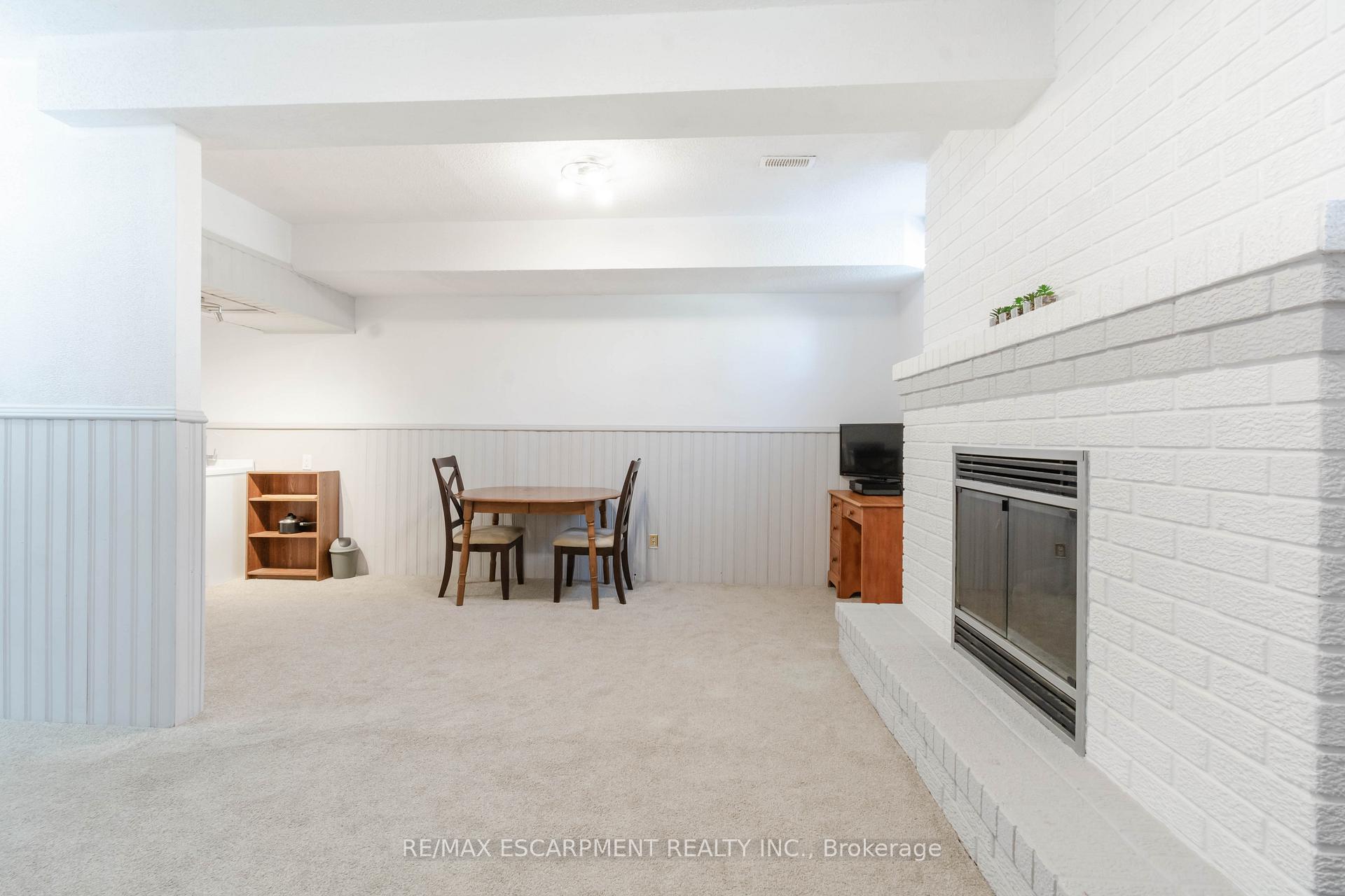 Photo 19 of 117 Anna Capri Drive, Hamilton, Templemead — HOMEH