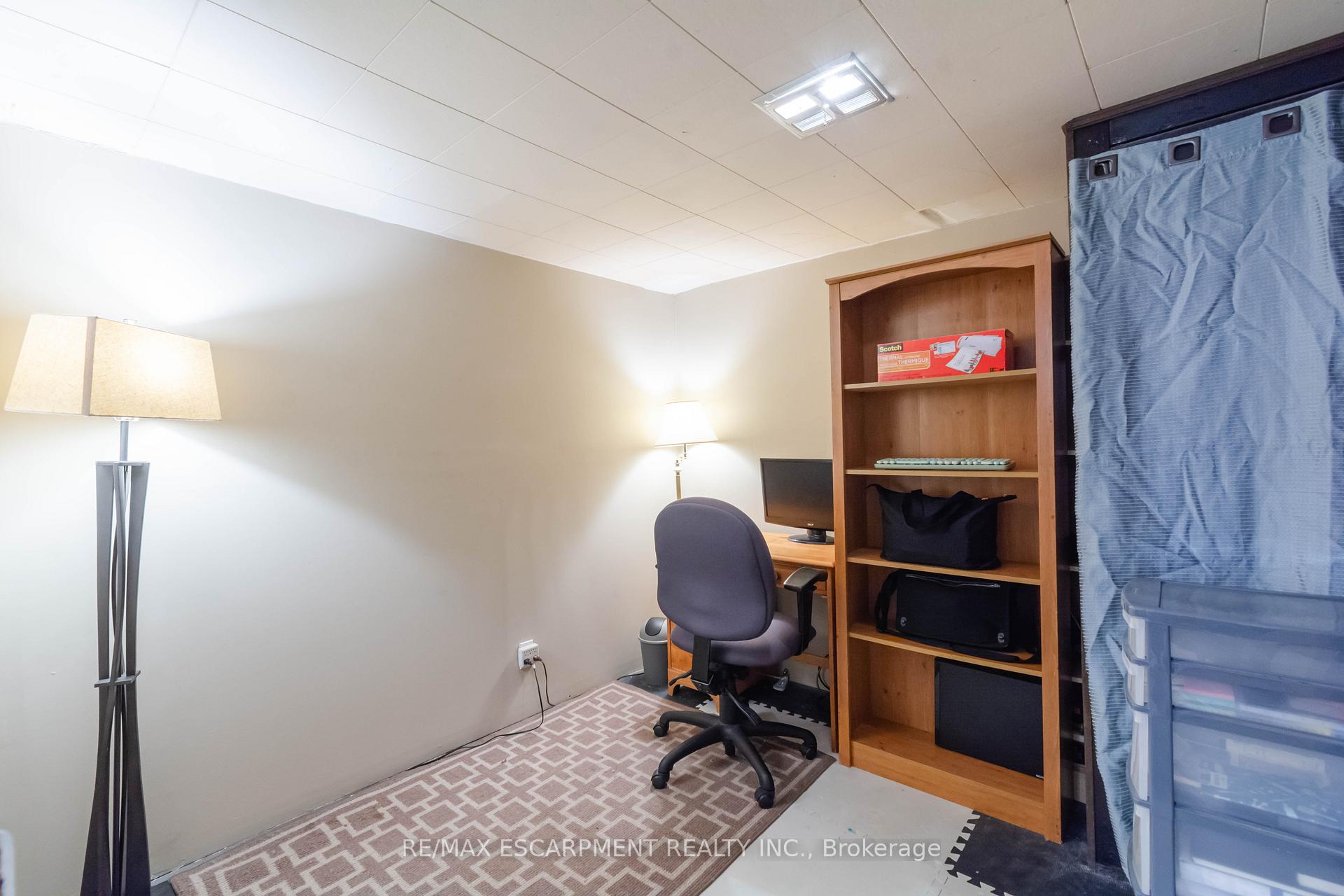Photo 33 of 117 Anna Capri Drive, Hamilton, Templemead — HOMEH