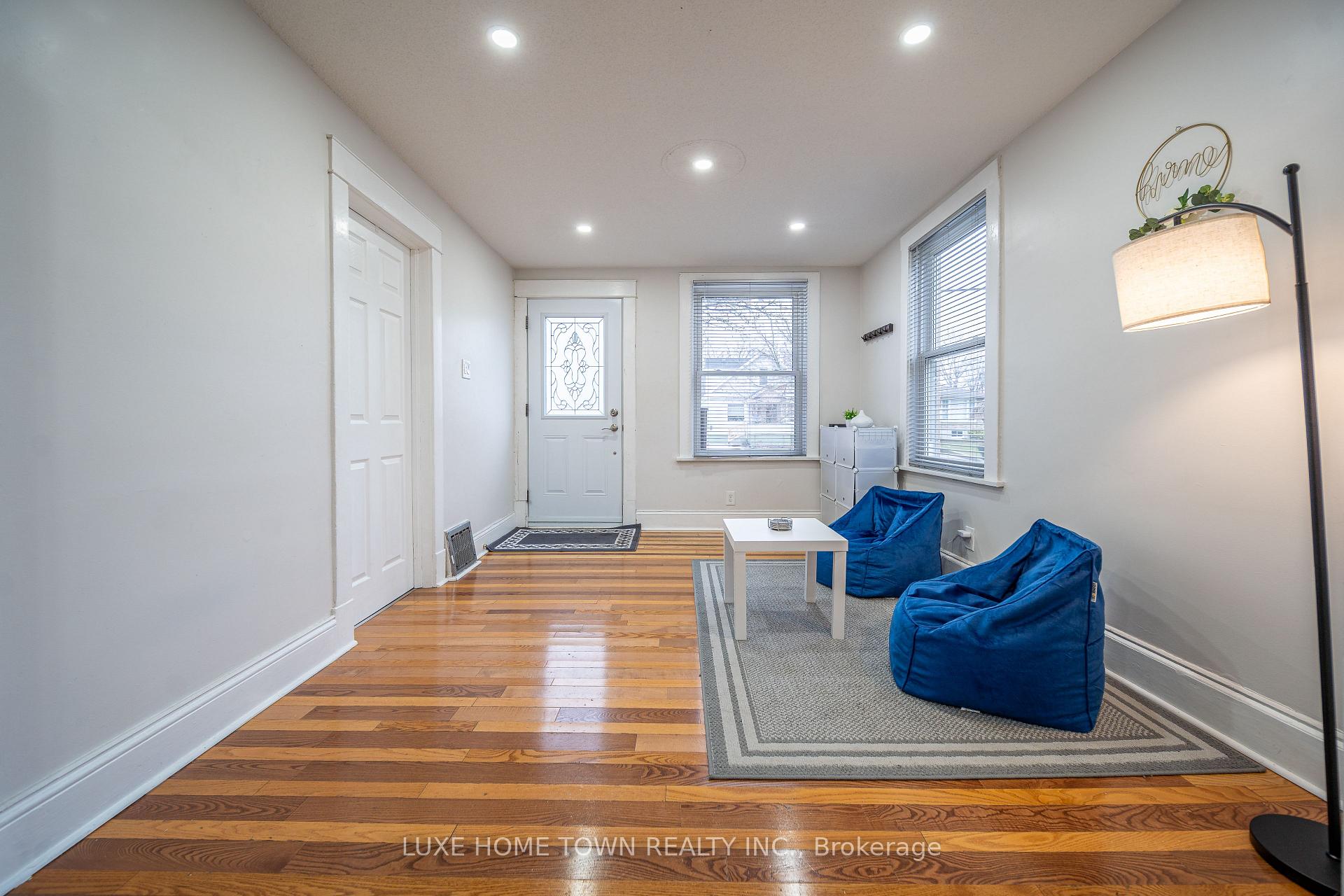 Photo 5 of 93 Norfolk Avenue, Cambridge — HOMEH
