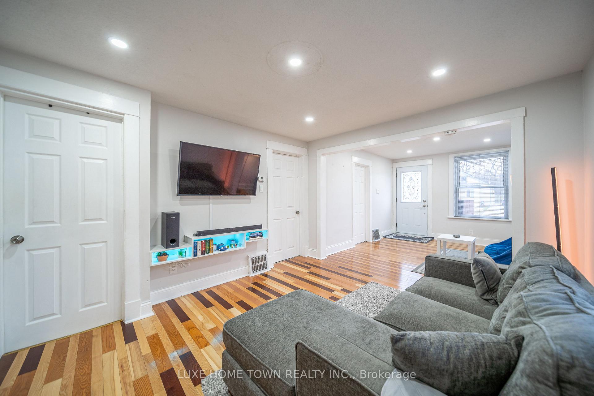 Photo 9 of 93 Norfolk Avenue, Cambridge — HOMEH