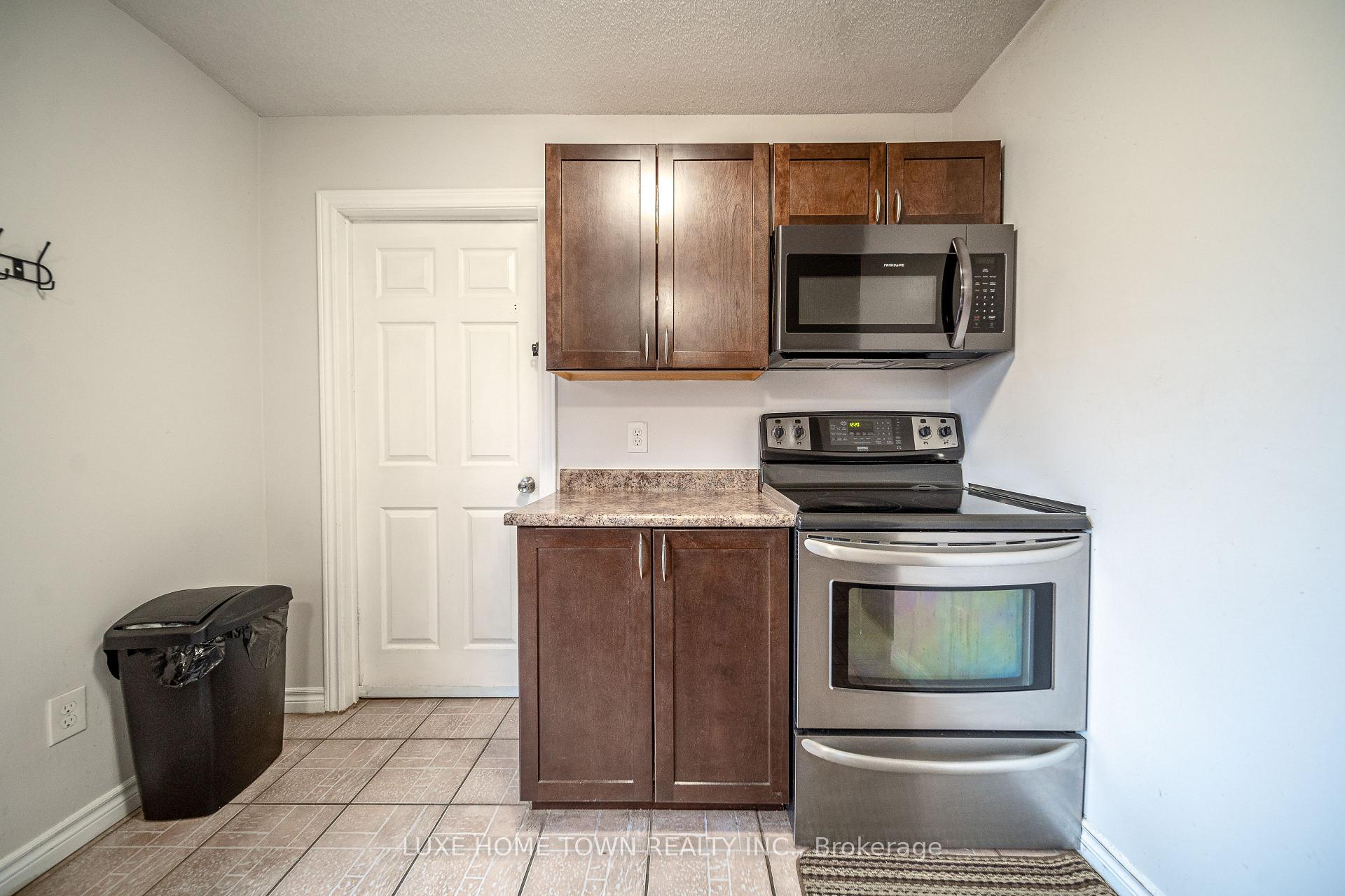 Photo 19 of 93 Norfolk Avenue, Cambridge — HOMEH