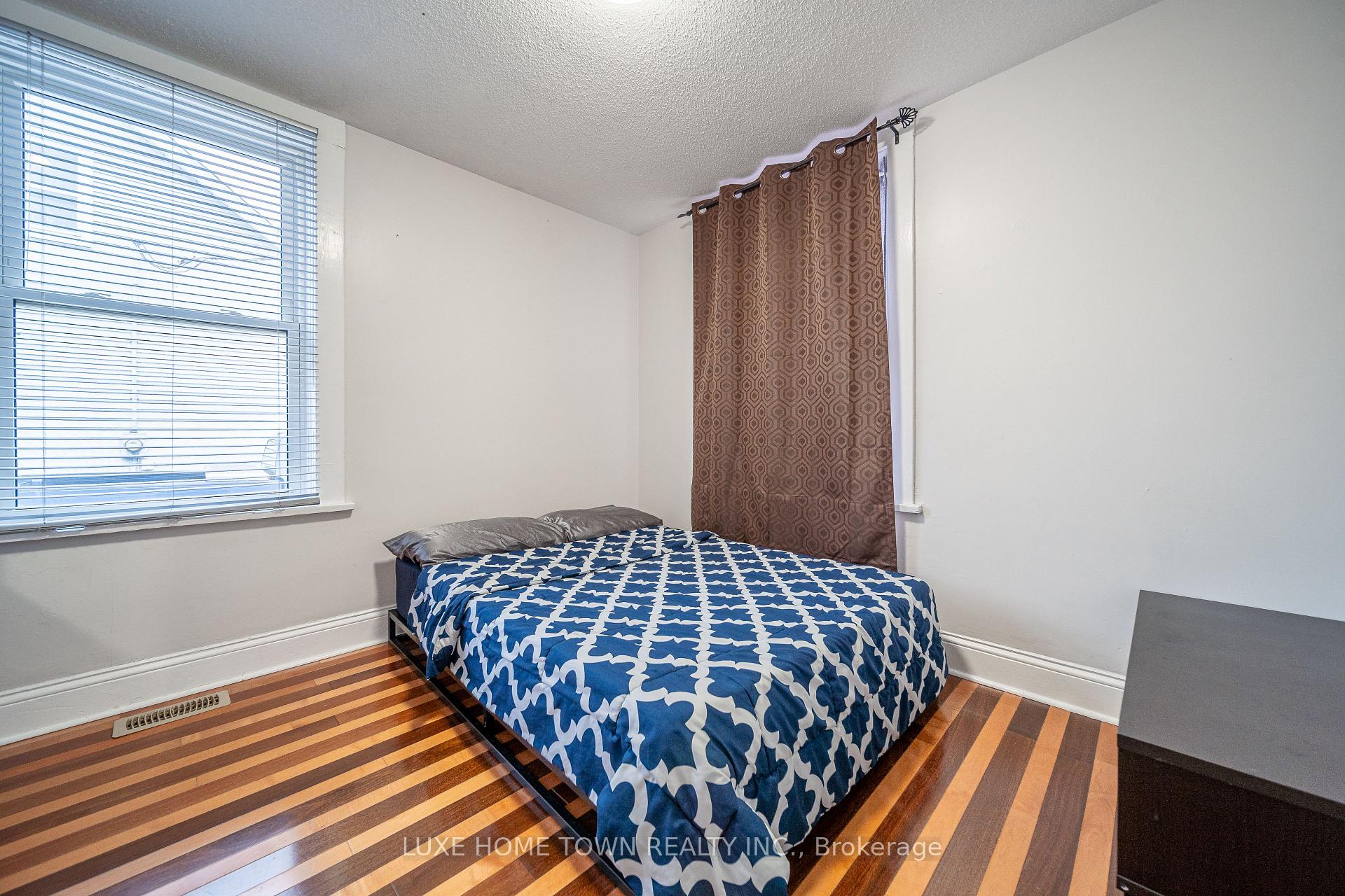Photo 26 of 93 Norfolk Avenue, Cambridge — HOMEH