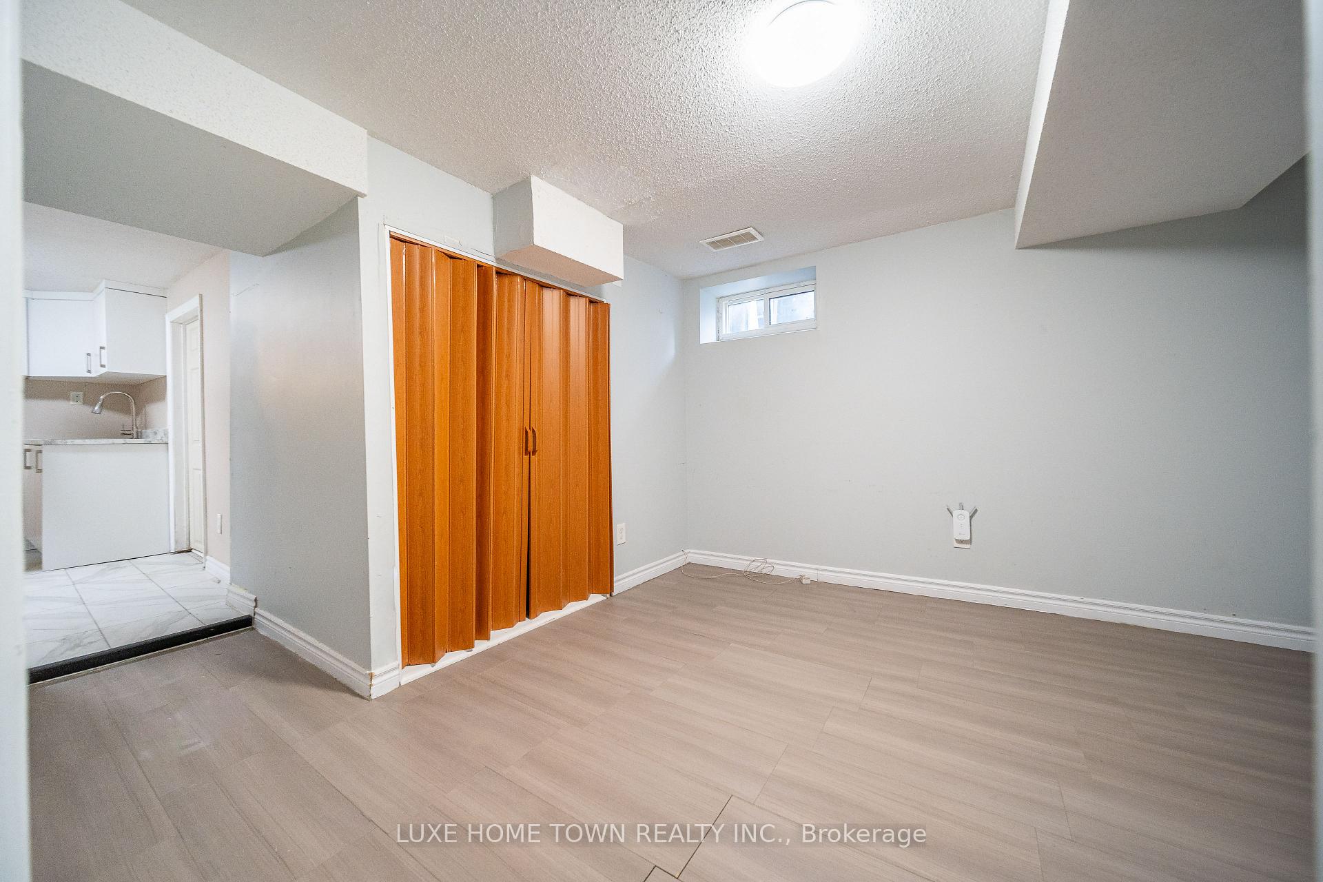 Photo 30 of 93 Norfolk Avenue, Cambridge — HOMEH
