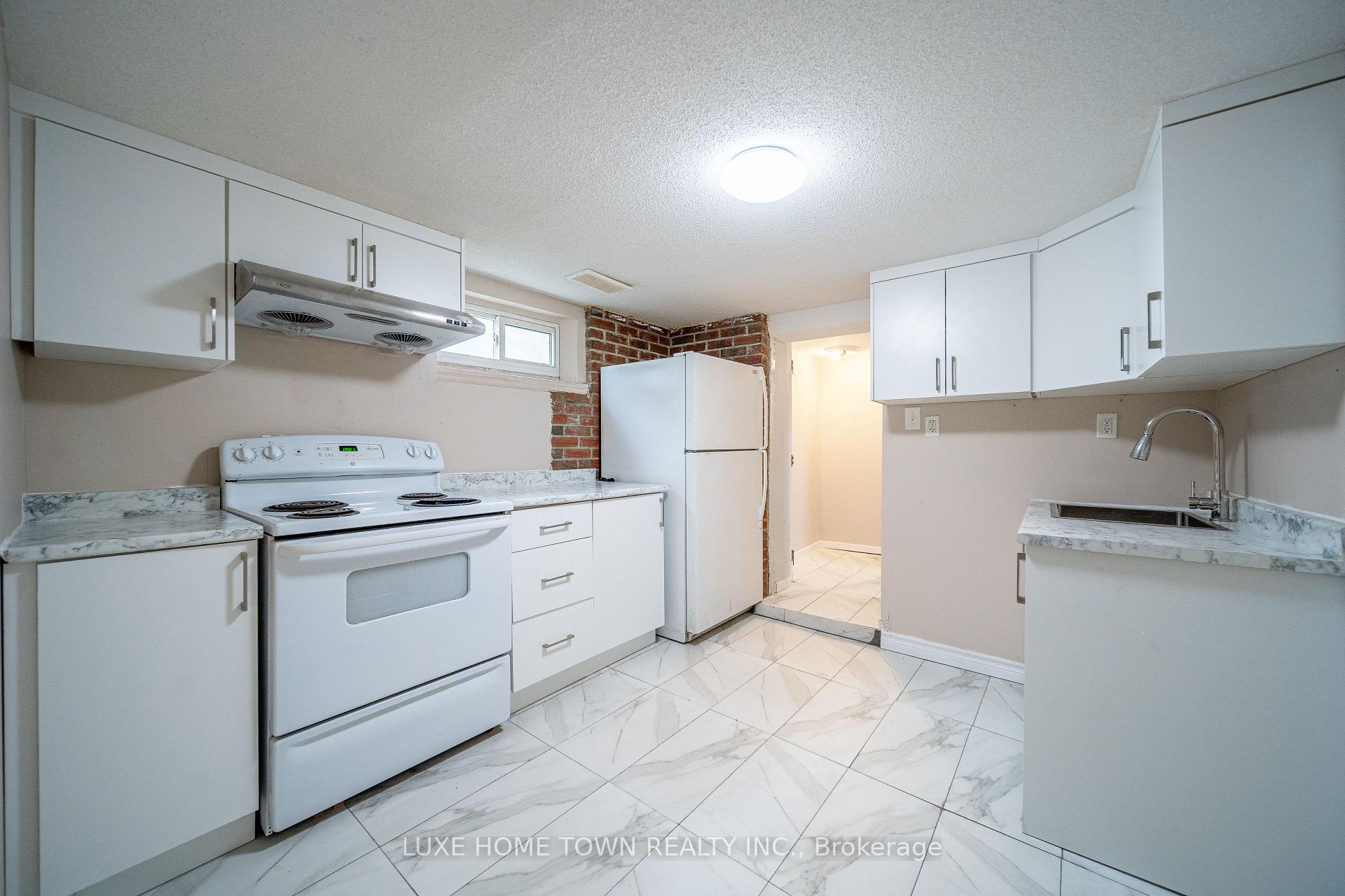 Photo 38 of 93 Norfolk Avenue, Cambridge — HOMEH