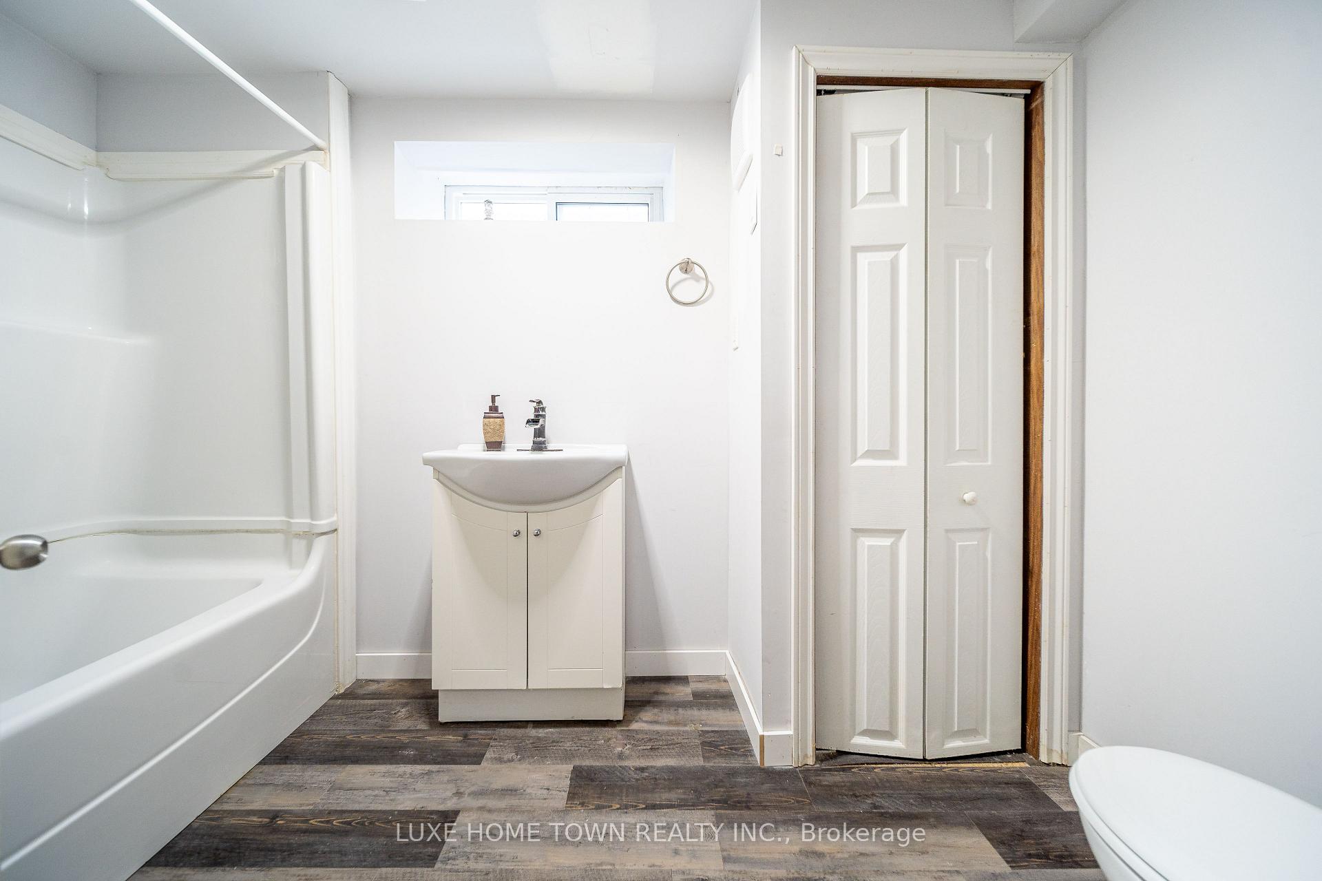 Photo 39 of 93 Norfolk Avenue, Cambridge — HOMEH