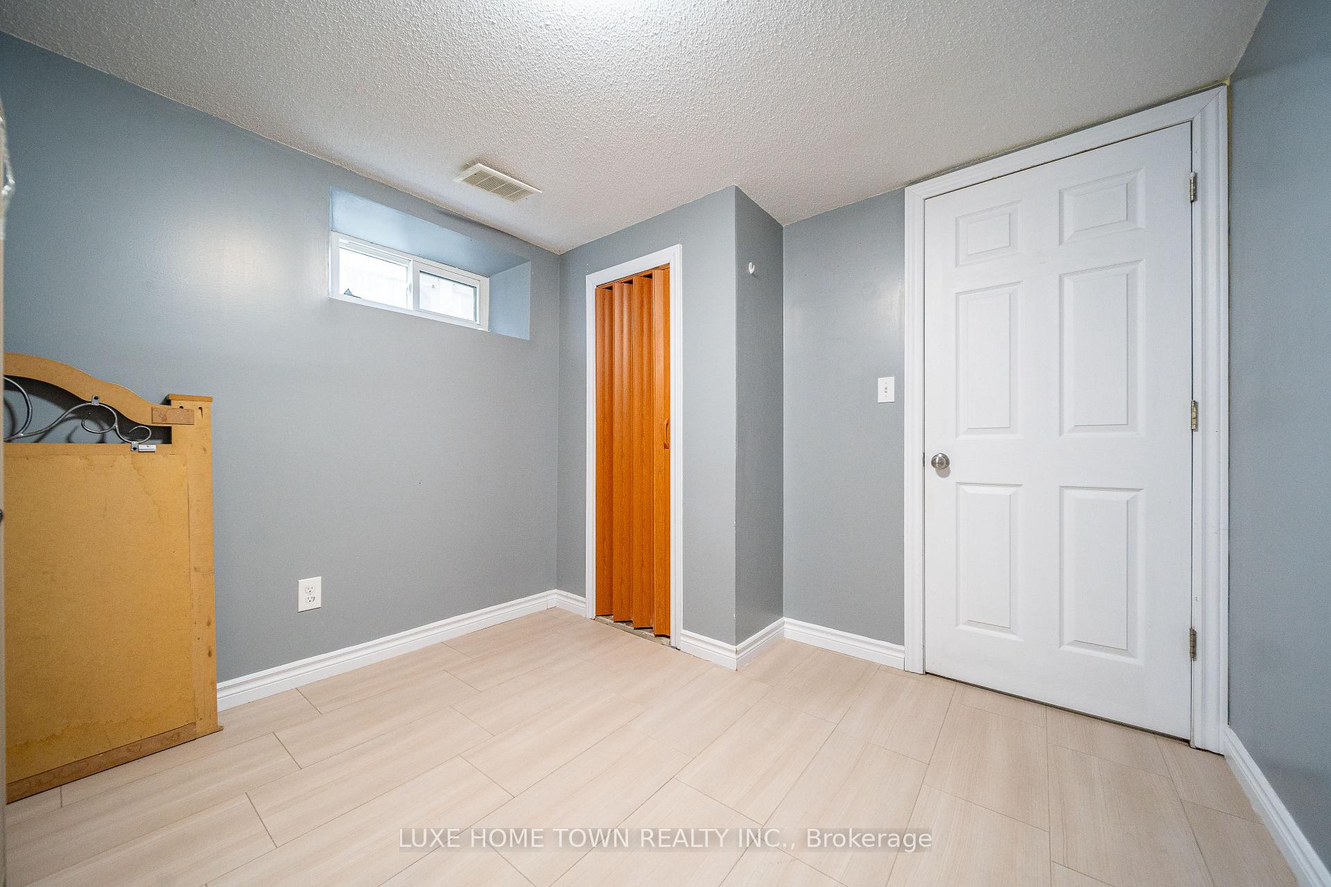 Photo 28 of 93 Norfolk Avenue, Cambridge — HOMEH