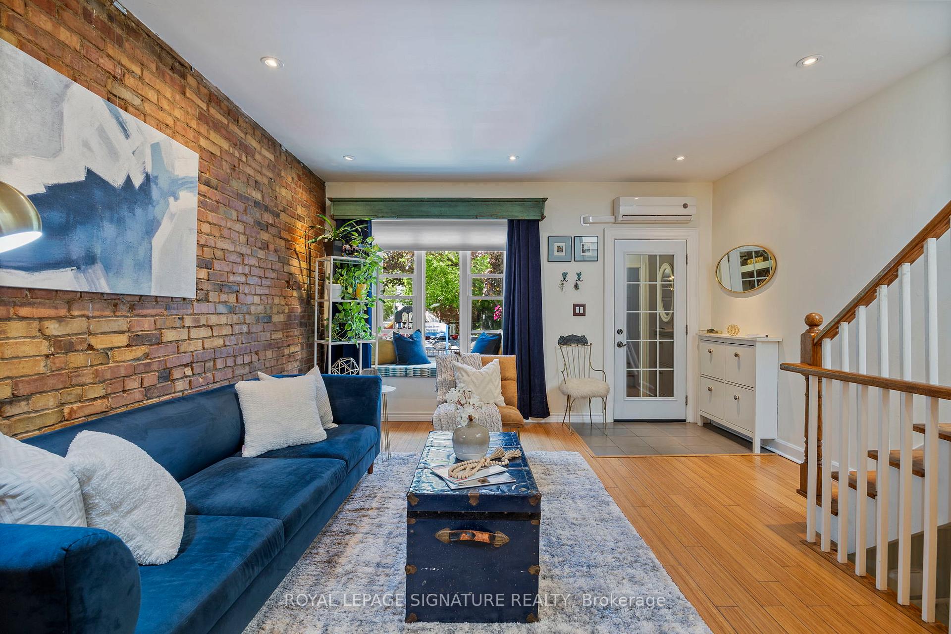 Photo 4 of 41 Bright Street, Toronto, Moss Park — HOMEH