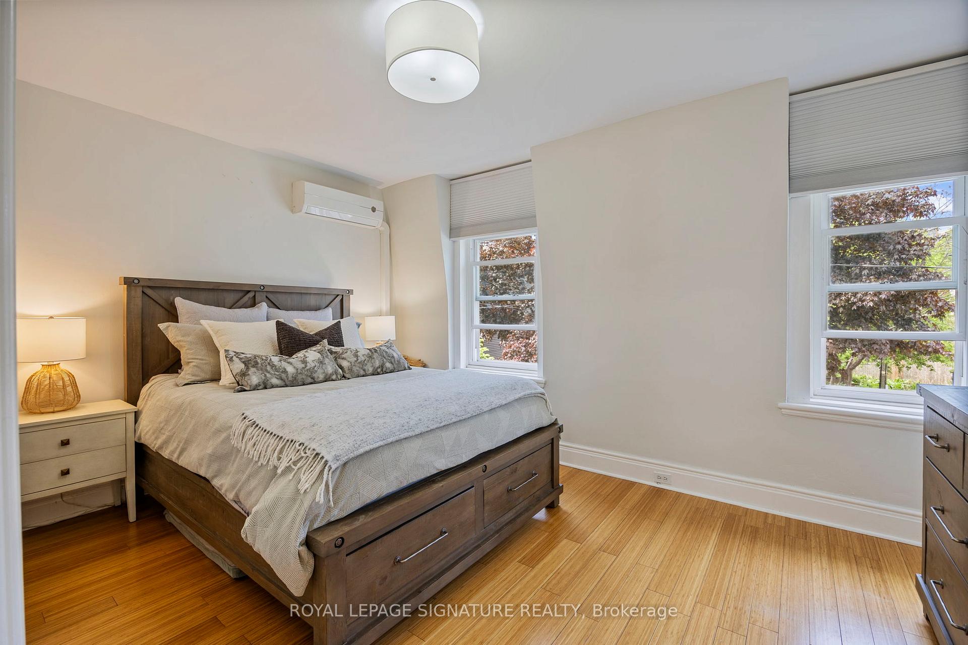 Photo 7 of 41 Bright Street, Toronto, Moss Park — HOMEH