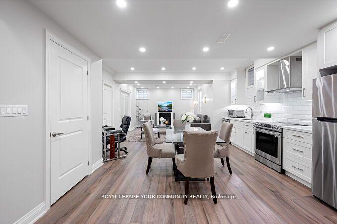 Photo 31 of 14 Robert Berry Crescent, King, King City — HOMEH