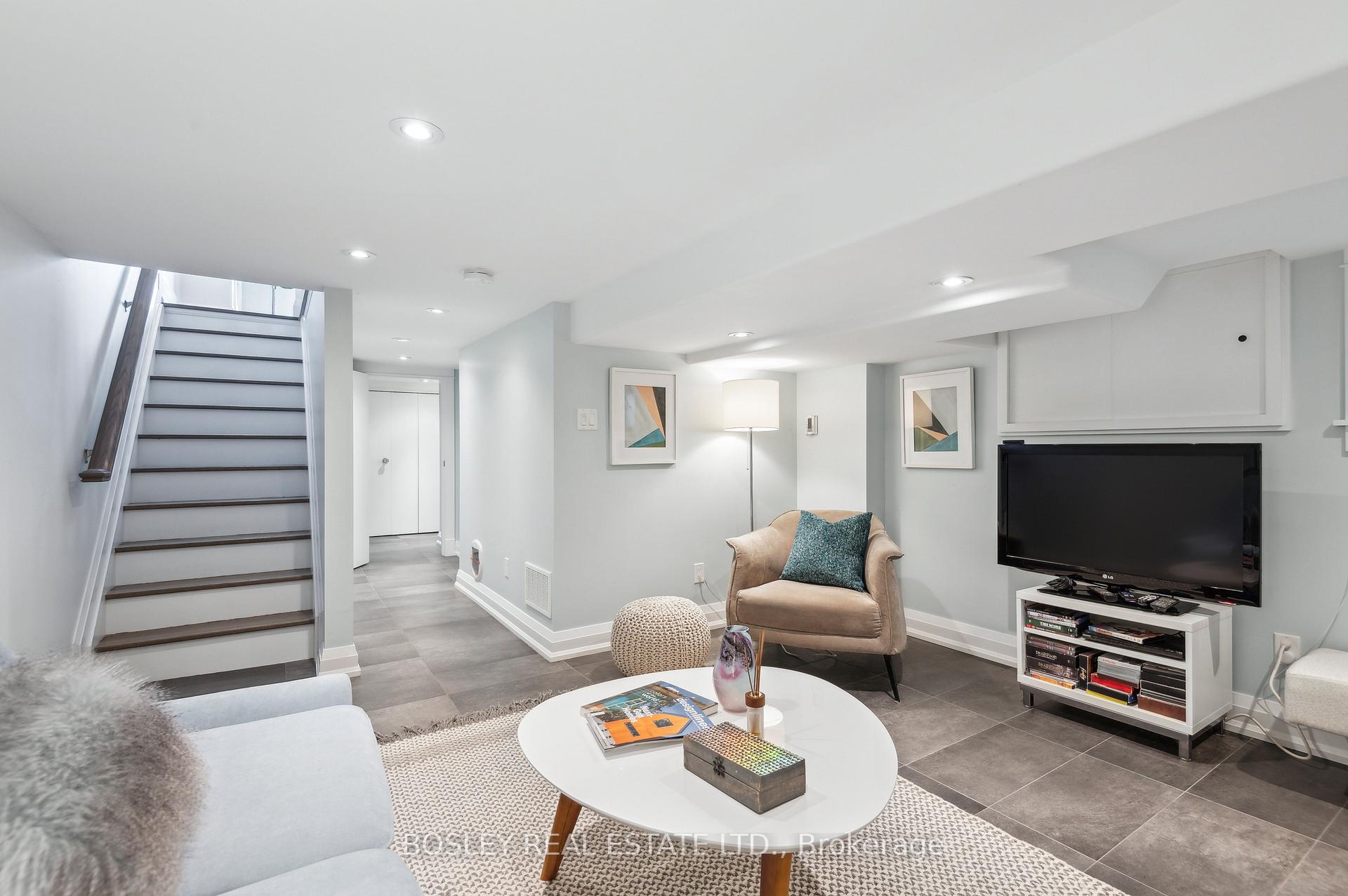 Photo 15 of 26 Parkfield Avenue, Toronto, South Riverdale — HOMEH
