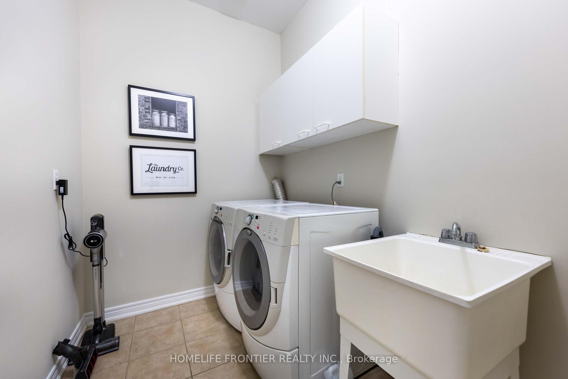 Photo 19 of 130 Leameadow Road, Vaughan, Patterson — HOMEH