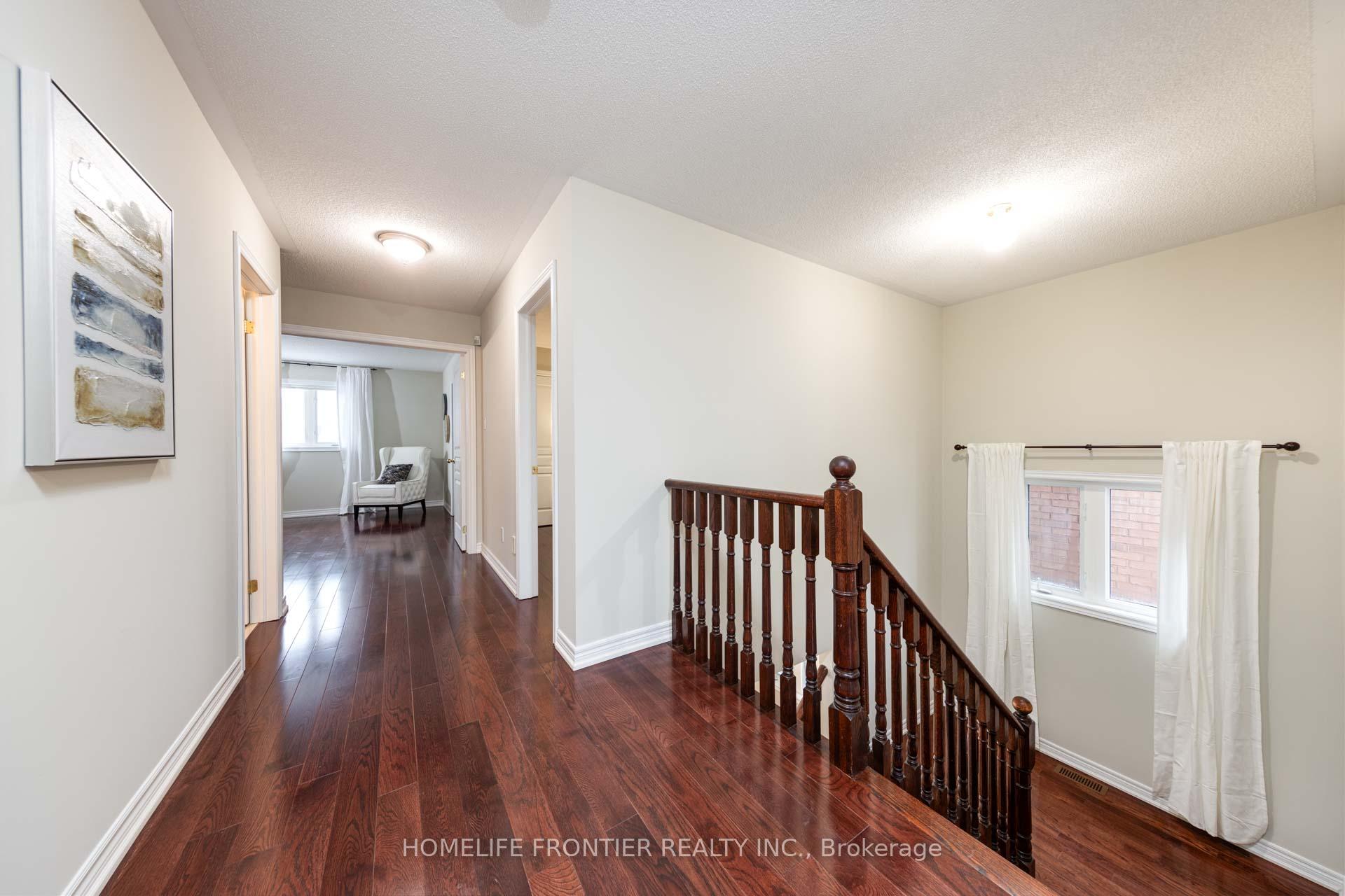 Photo 33 of 130 Leameadow Road, Vaughan, Patterson — HOMEH