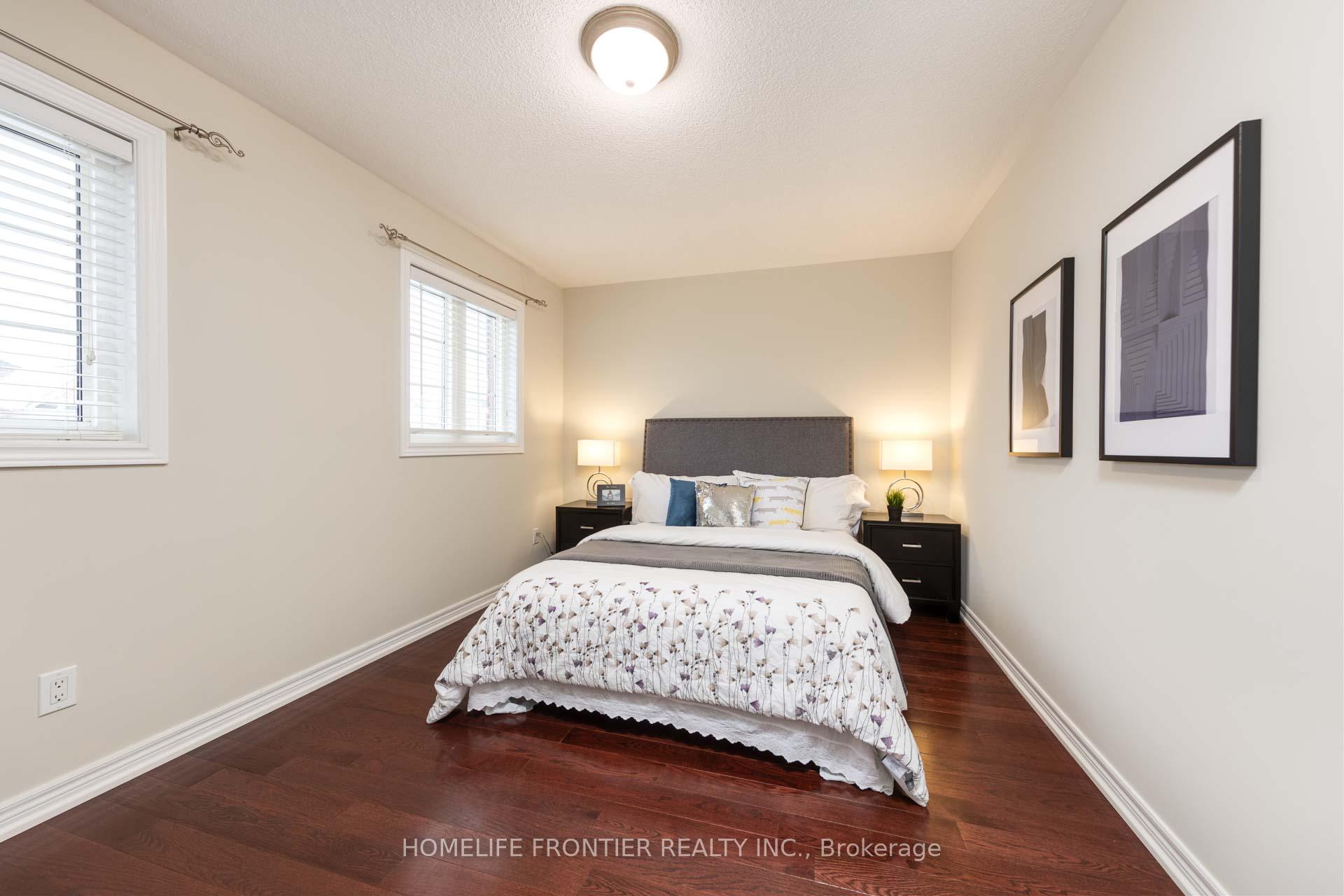 Photo 26 of 130 Leameadow Road, Vaughan, Patterson — HOMEH