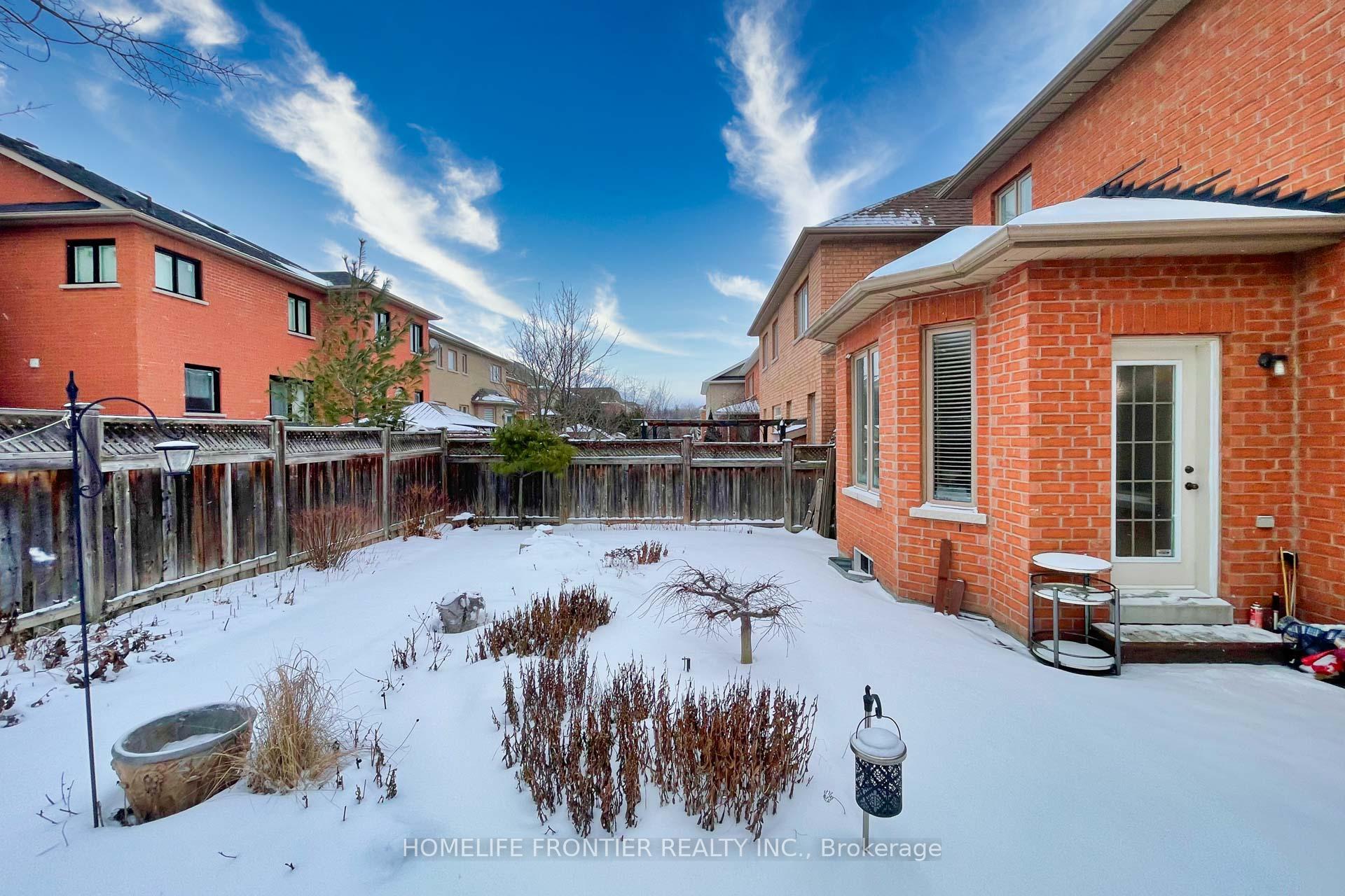 Photo 36 of 130 Leameadow Road, Vaughan, Patterson — HOMEH