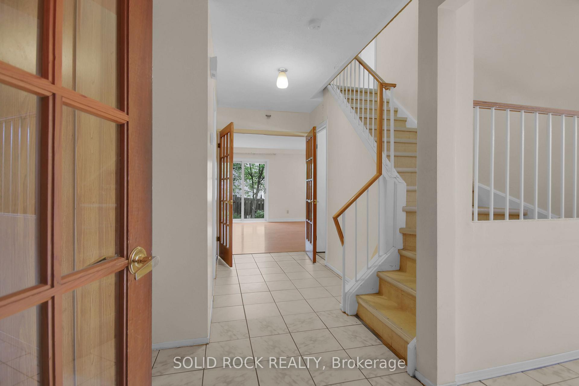 Photo 8 of 1429 Prestone Drive, Ottawa, Bilberry Creek/Queenswood Heights — HOMEH