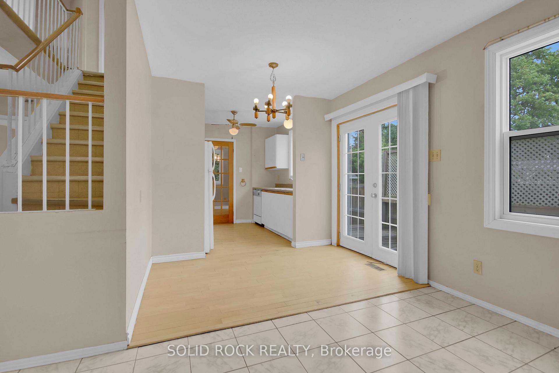 Photo 5 of 1429 Prestone Drive, Ottawa, Bilberry Creek/Queenswood Heights — HOMEH
