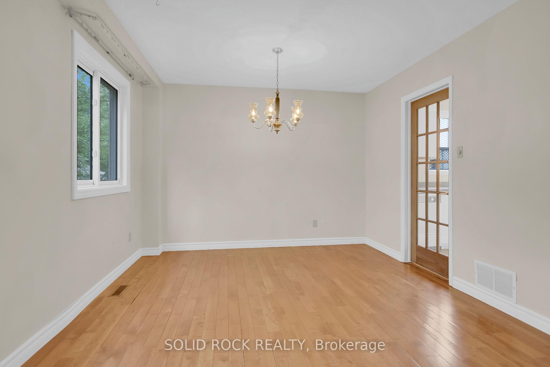 Photo 20 of 1429 Prestone Drive, Ottawa, Bilberry Creek/Queenswood Heights — HOMEH
