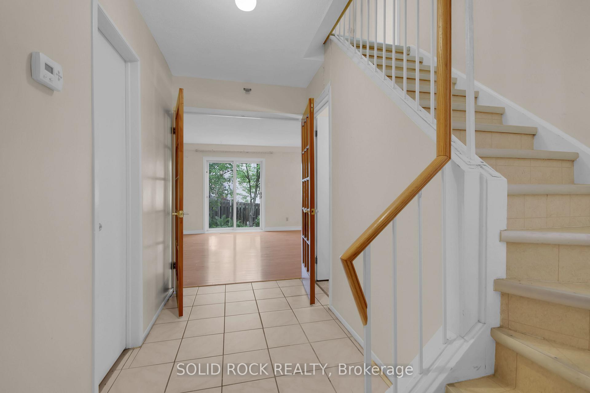 Photo 7 of 1429 Prestone Drive, Ottawa, Bilberry Creek/Queenswood Heights — HOMEH
